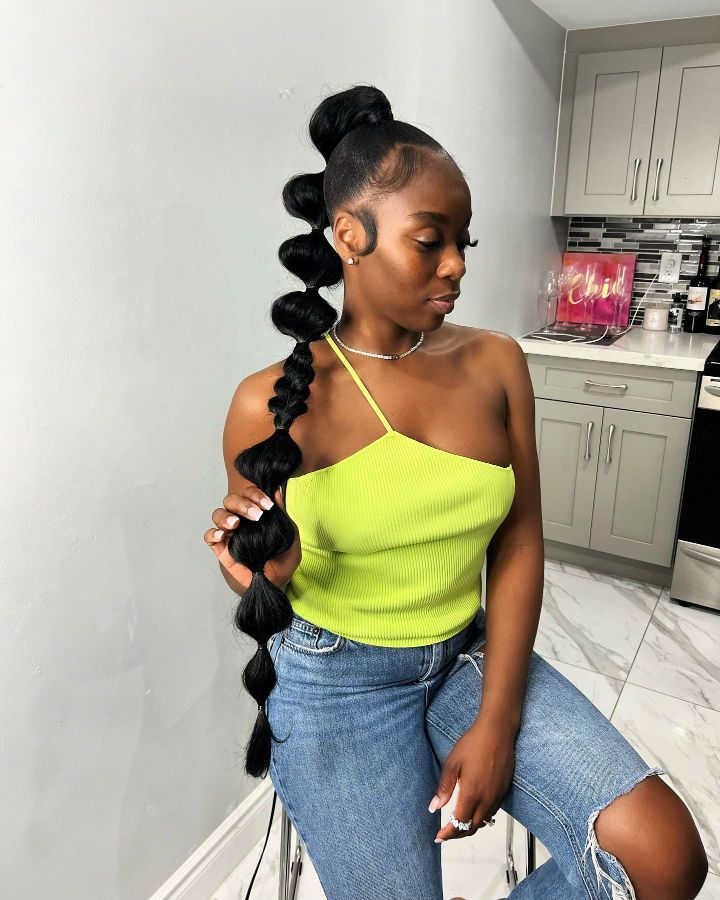 bubble ponytail hairstyle for black women