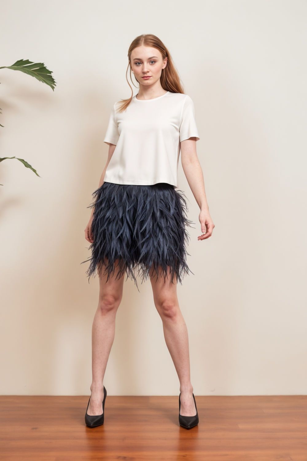 unique texture feathered skirt