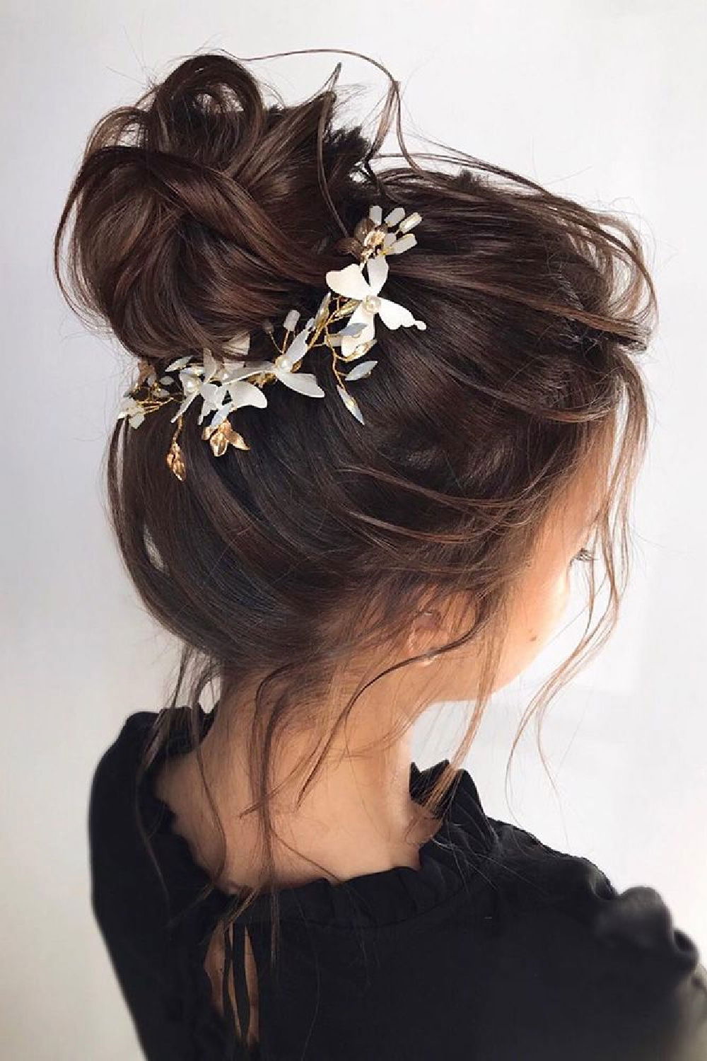 fantastic pineapple updo hairstyle