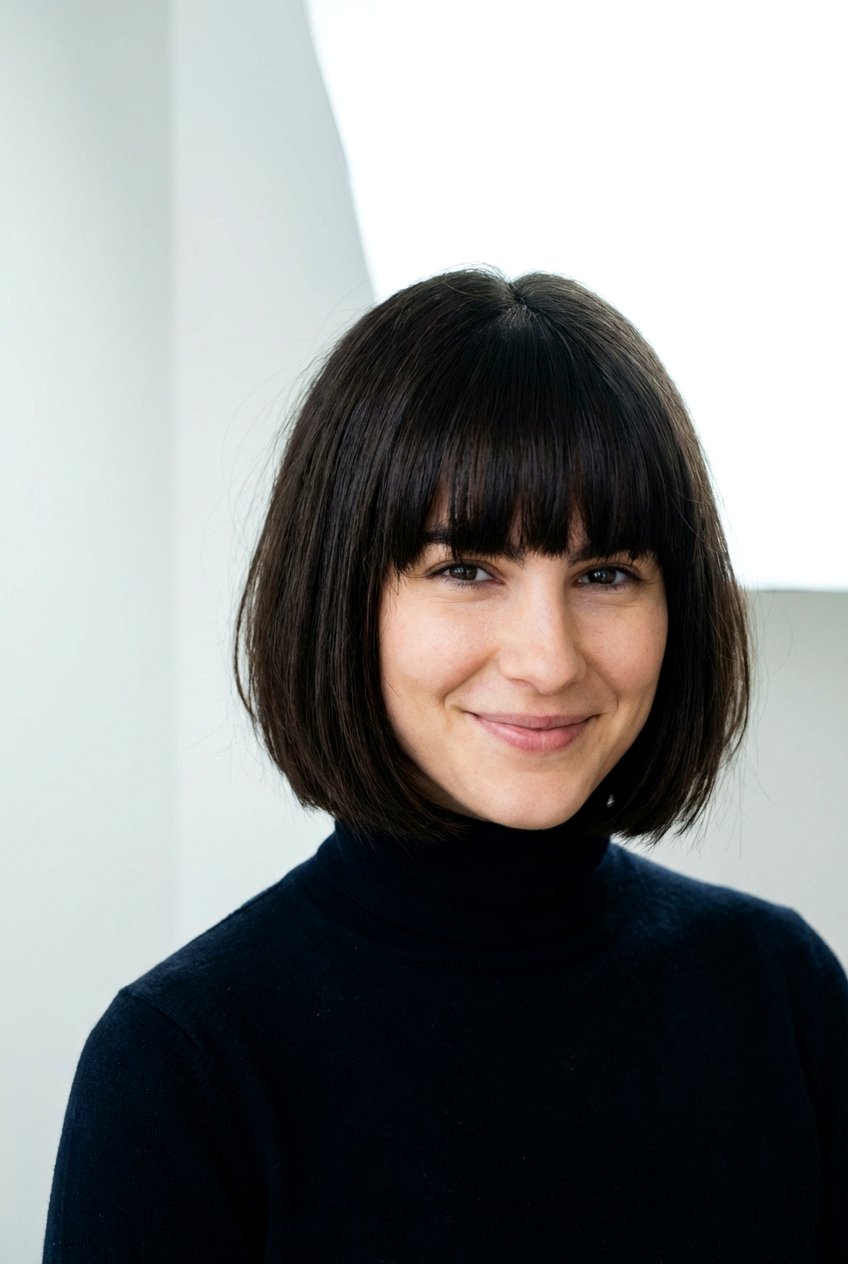 20 Trendy Blunt Bangs Hairstyles to Inspire Your Next Cut