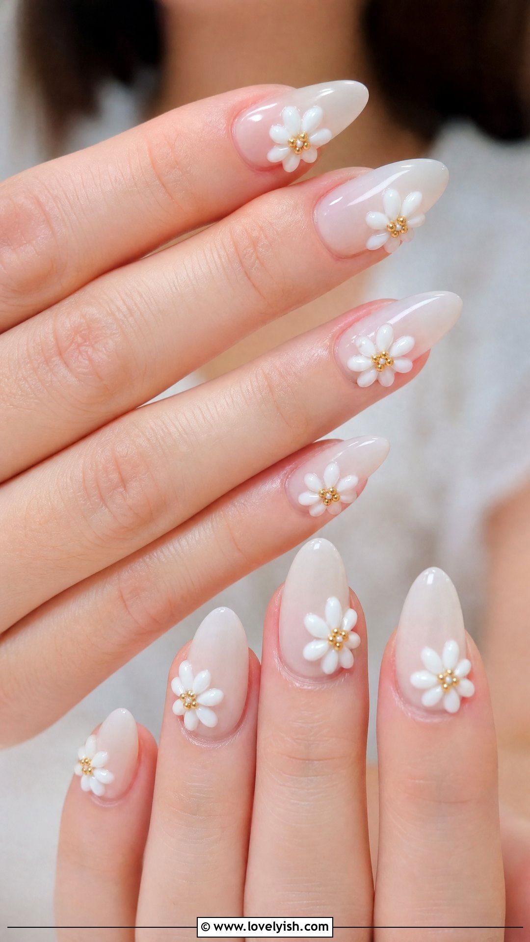 3D Daisy Almond Nails - 50 daisy nails - 50 daisy nails