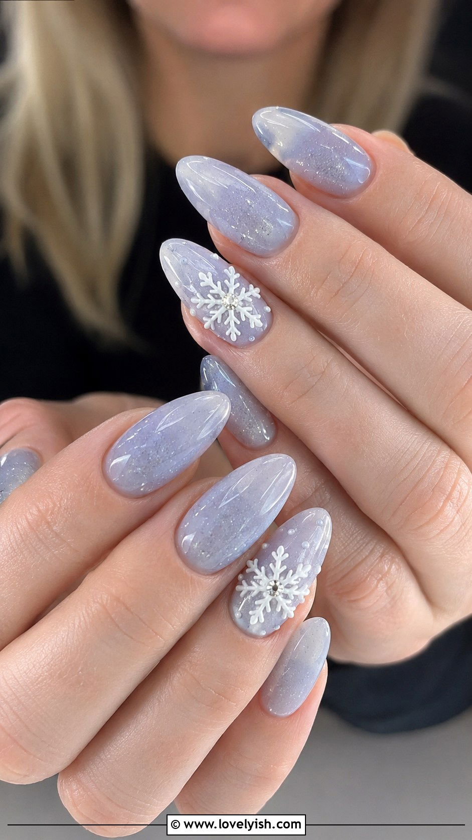 3D Snowflake Winter Nails - 38 3d nail designs - 38 3d nail designs
