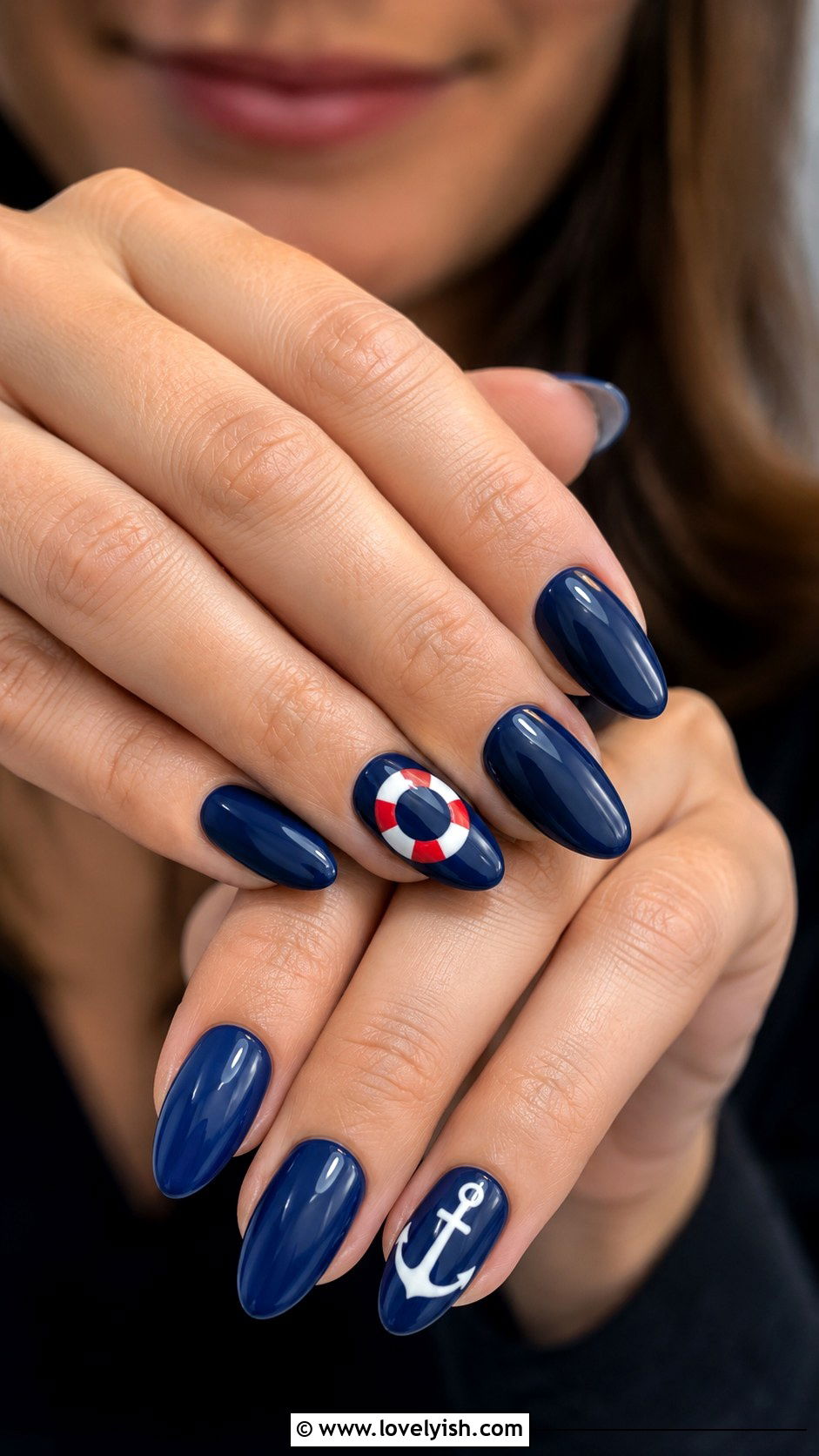 Anchor With Lifesaver Detail Nails - 50 anchor nail designs - 50 anchor nail designs