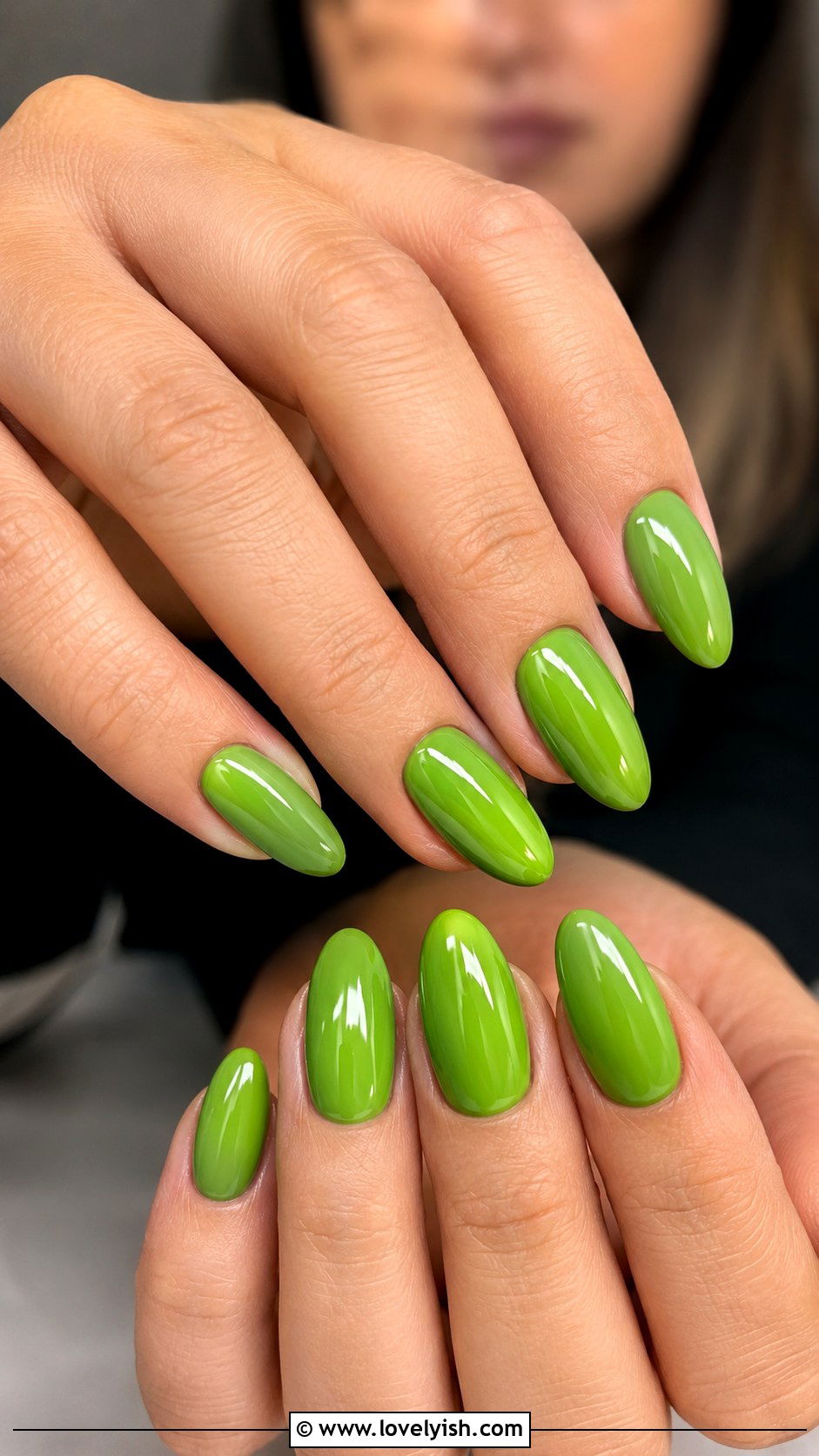 Apple Green Glossy Nails - 38 green nail designs - 38 green nail designs