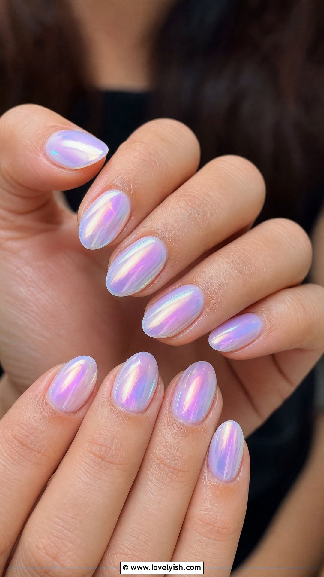 Aurora Chrome Short Almond Nails - 50 short almond nails - 50 short almond nails