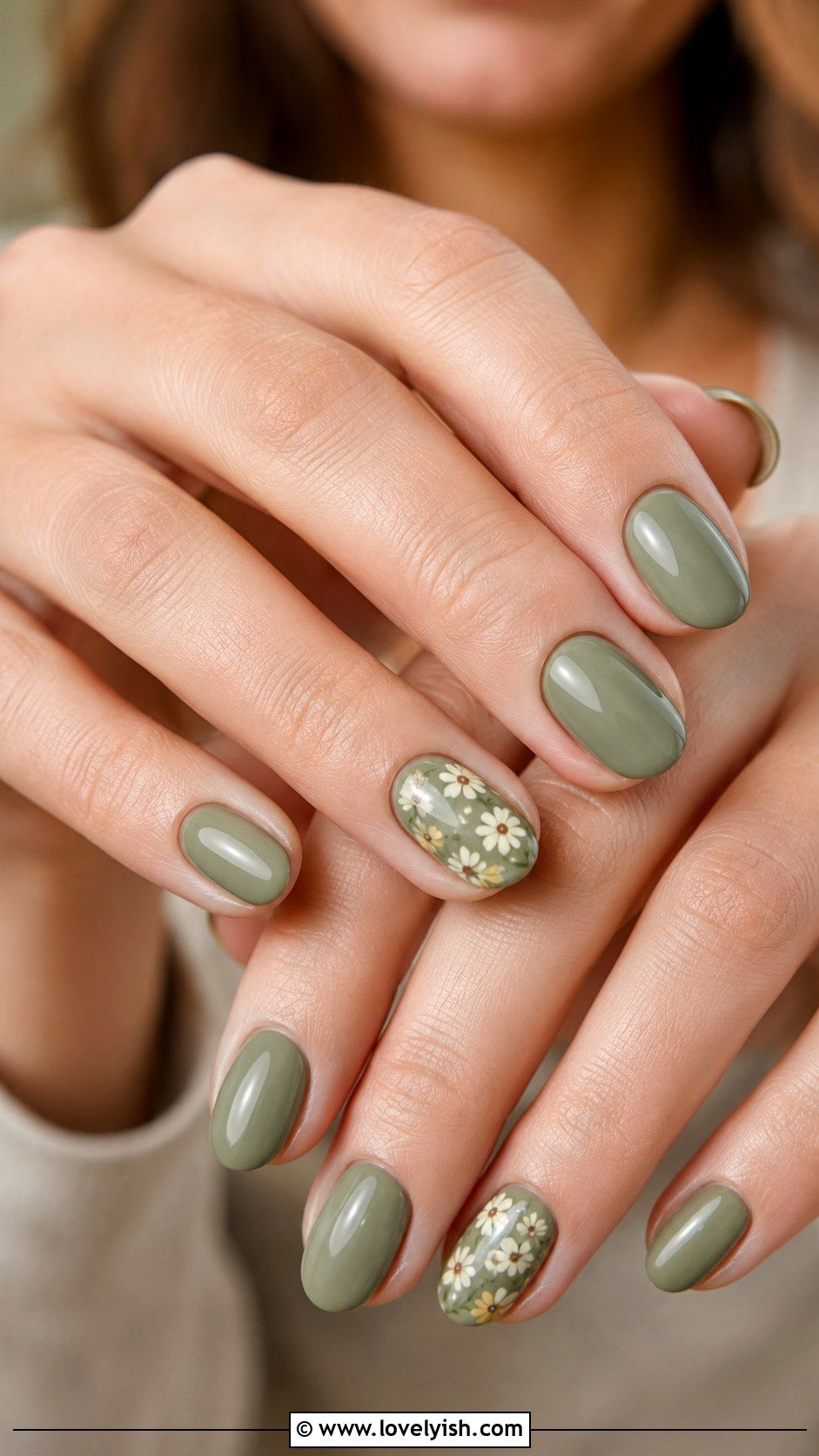 Avocado Green Floral Nails - 50 green nails - 50 green nails