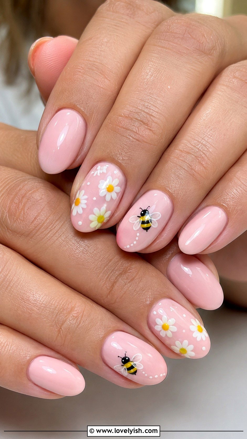 Bee And Flower Pastel Nails - 50 may nails - 50 may nails