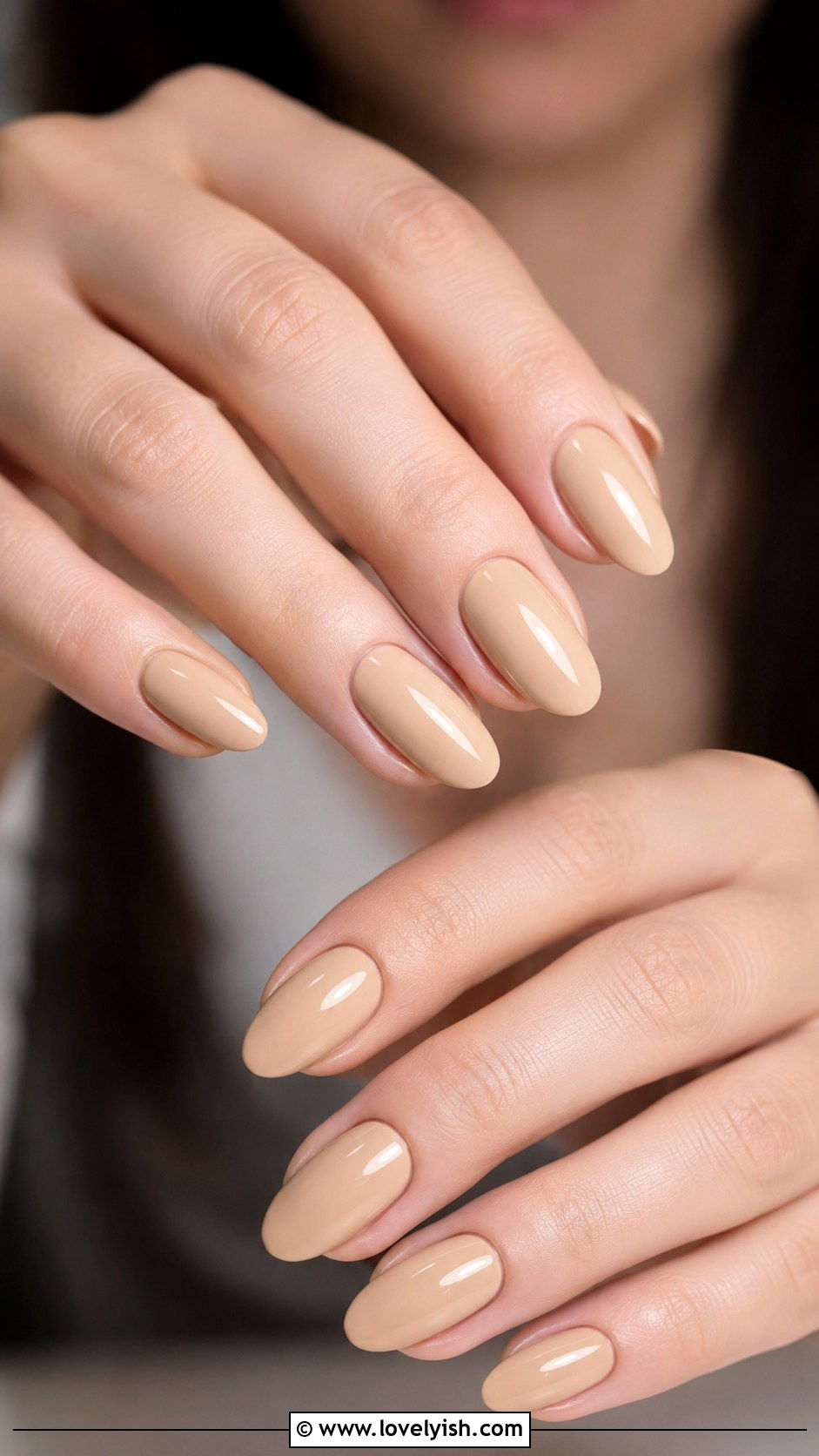 Beige Nude Nails - 50 minimalist nails - 50 minimalist nails