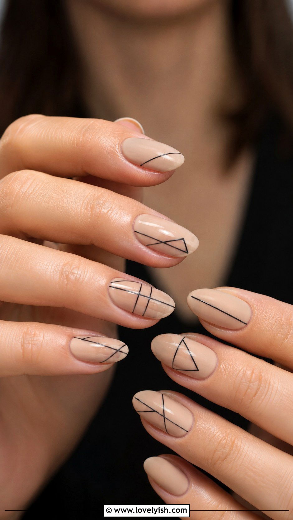 Beige with Thin Black Line Nails - 50 geometric nails - 50 geometric nails