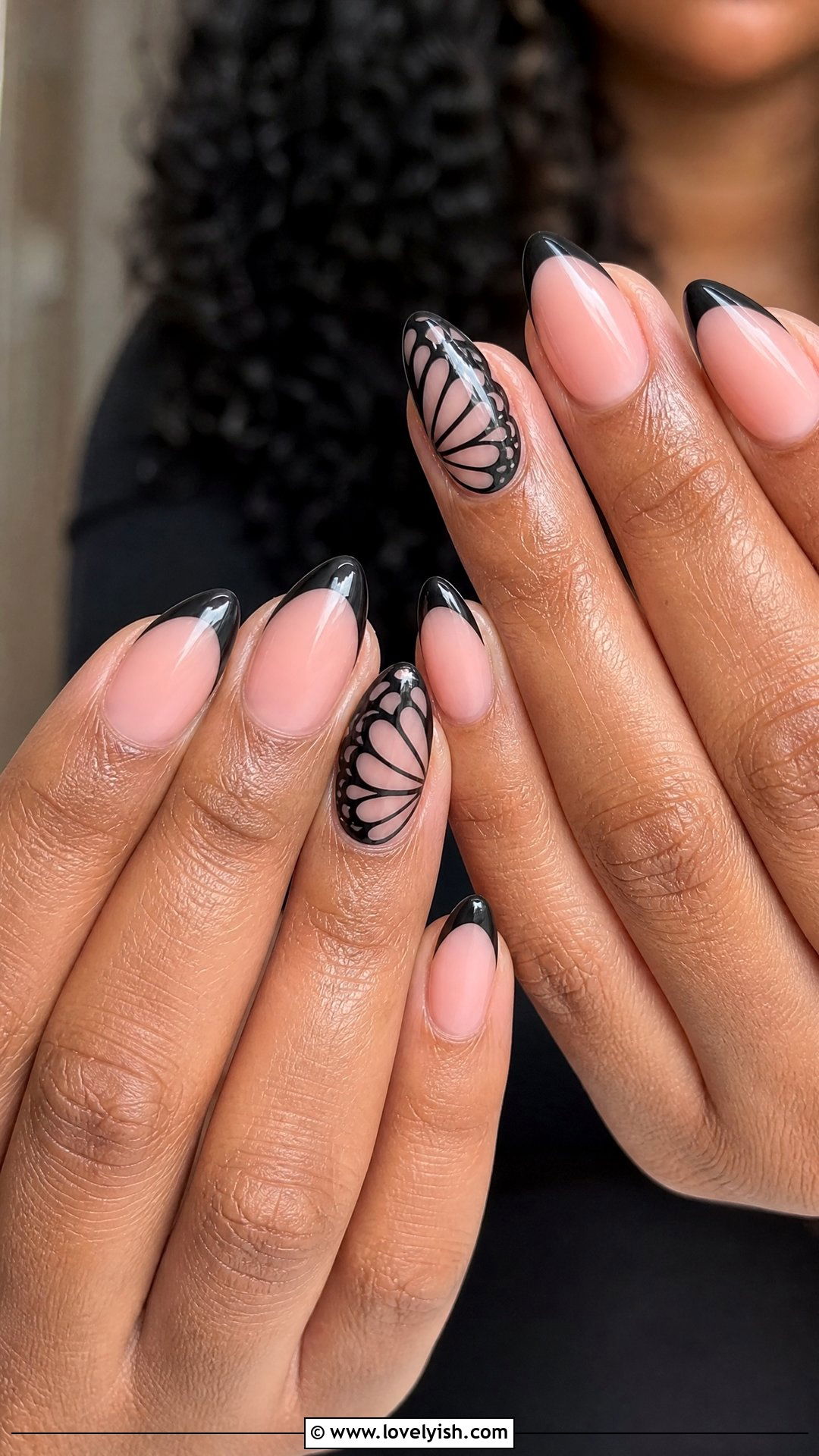 Black Butterfly Wing Outline Nails - 25 butterfly nail design ideas - 25 butterfly nail design ideas
