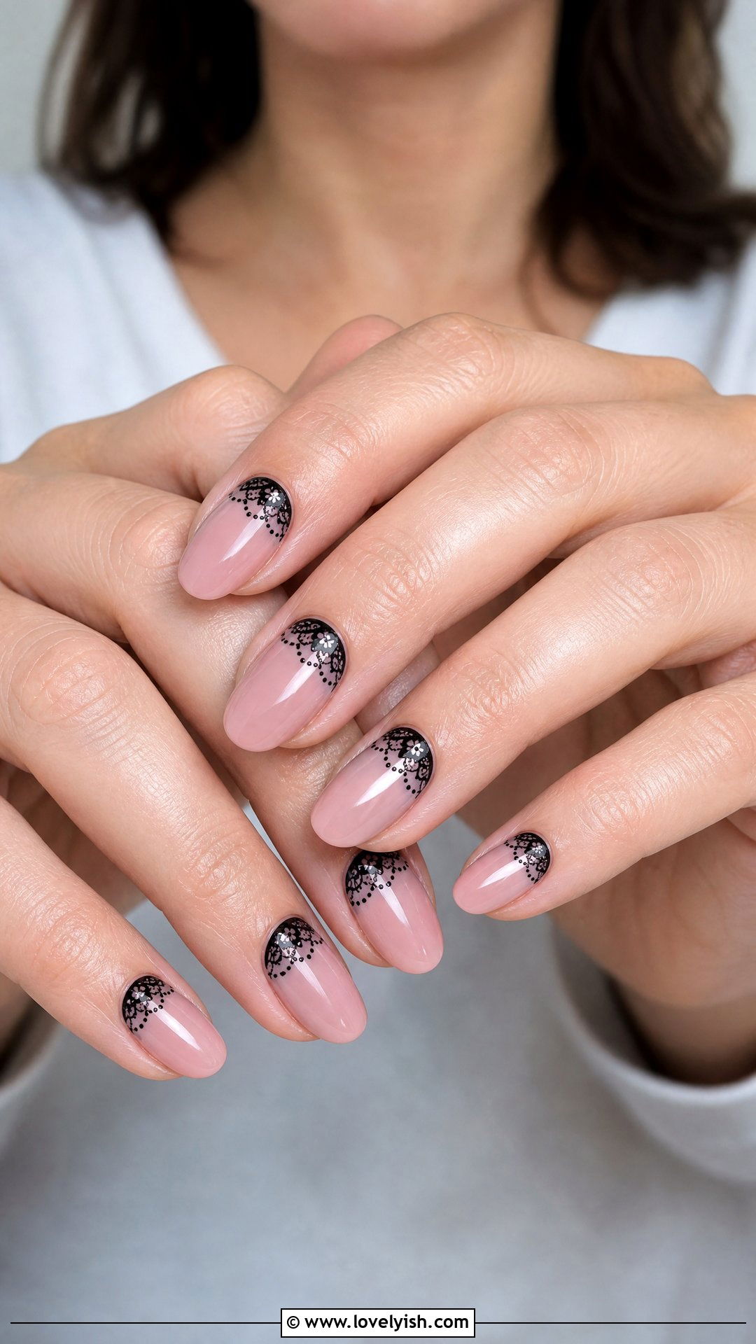 50 Black and White Nail Designs: Chic & Timeless