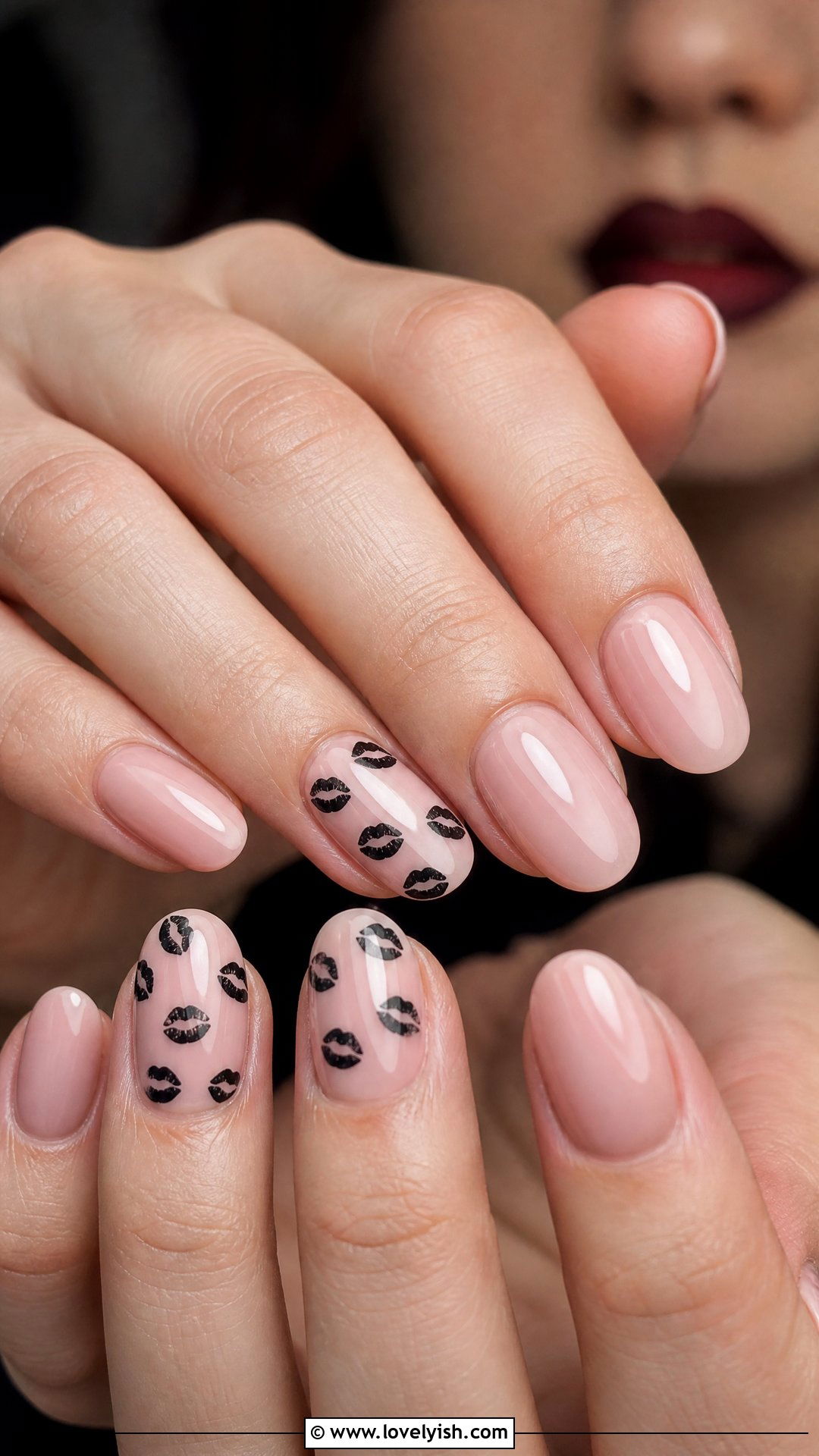 Black Lipstick Kiss Nails - 50 goth nails - 50 goth nails