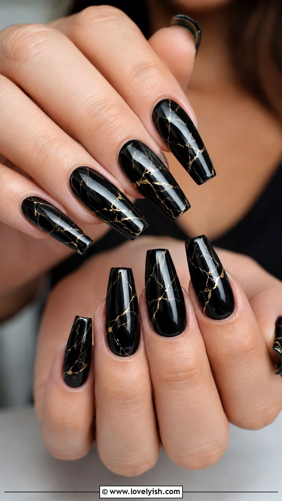 Black Marble Nails With Gold Veining - 38 marble nail designs - 38 marble nail designs