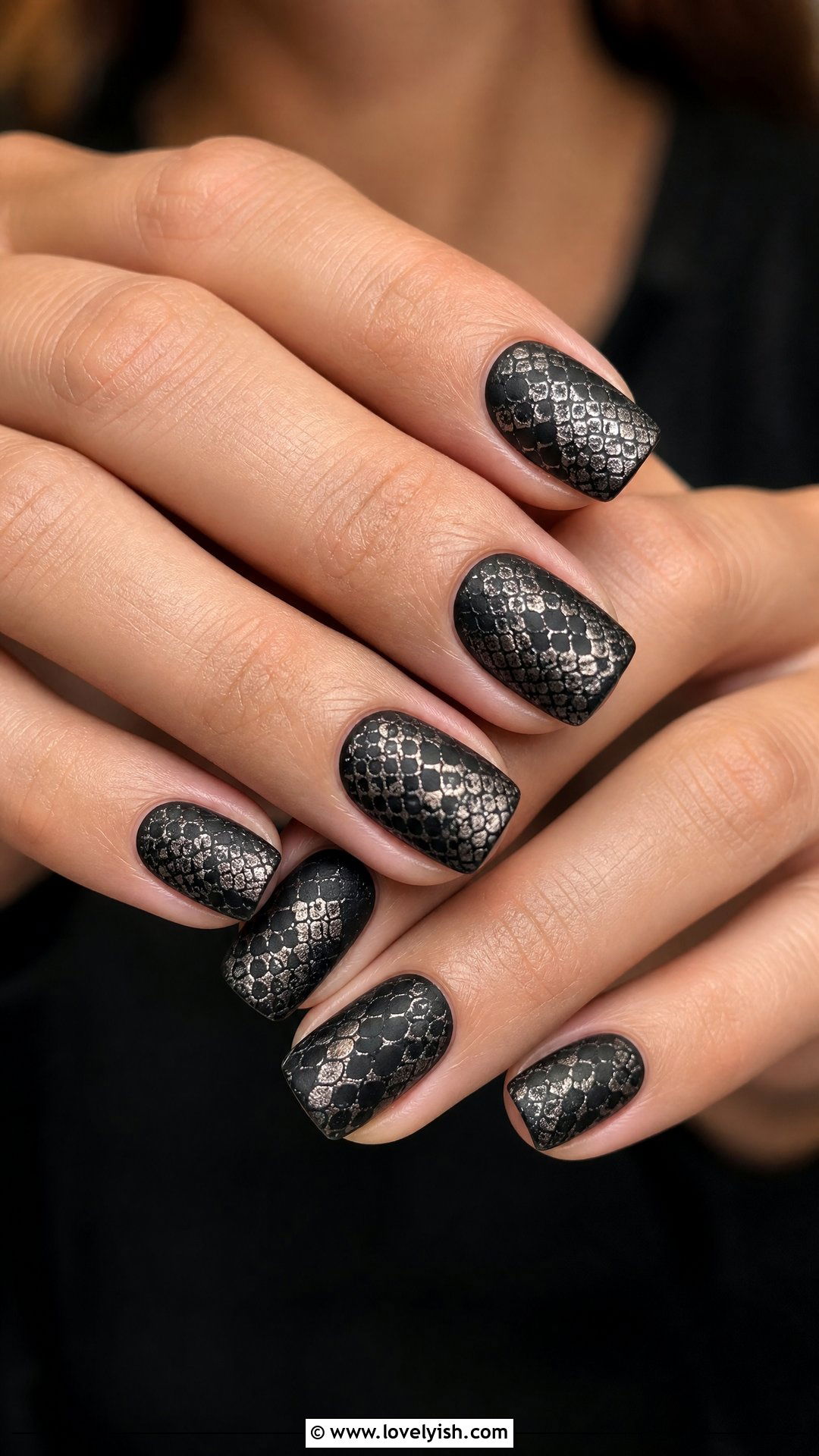 Black Snakeskin Print Nails - 50 short black nail designs - 50 short black nail designs