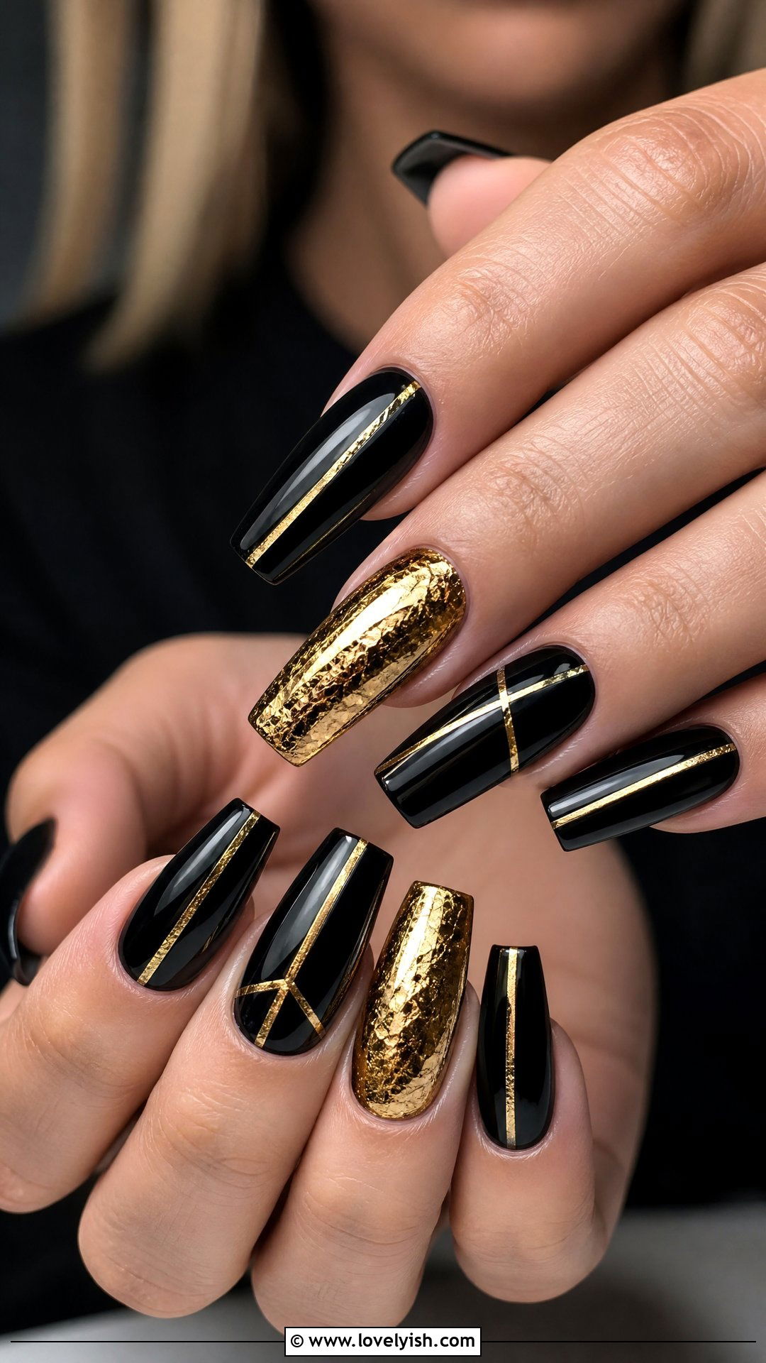 Black and Gold Holiday Nails - 50 holiday nails - 50 holiday nails