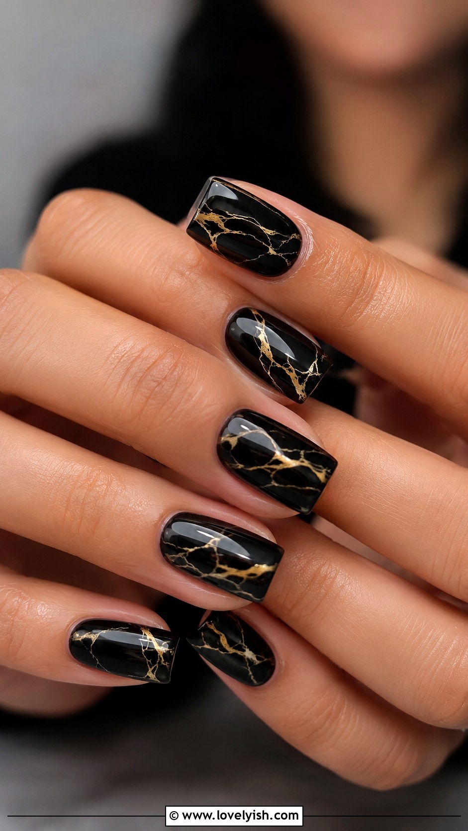 Black and Gold Marble Nails - 50 luxury nails - 50 luxury nails