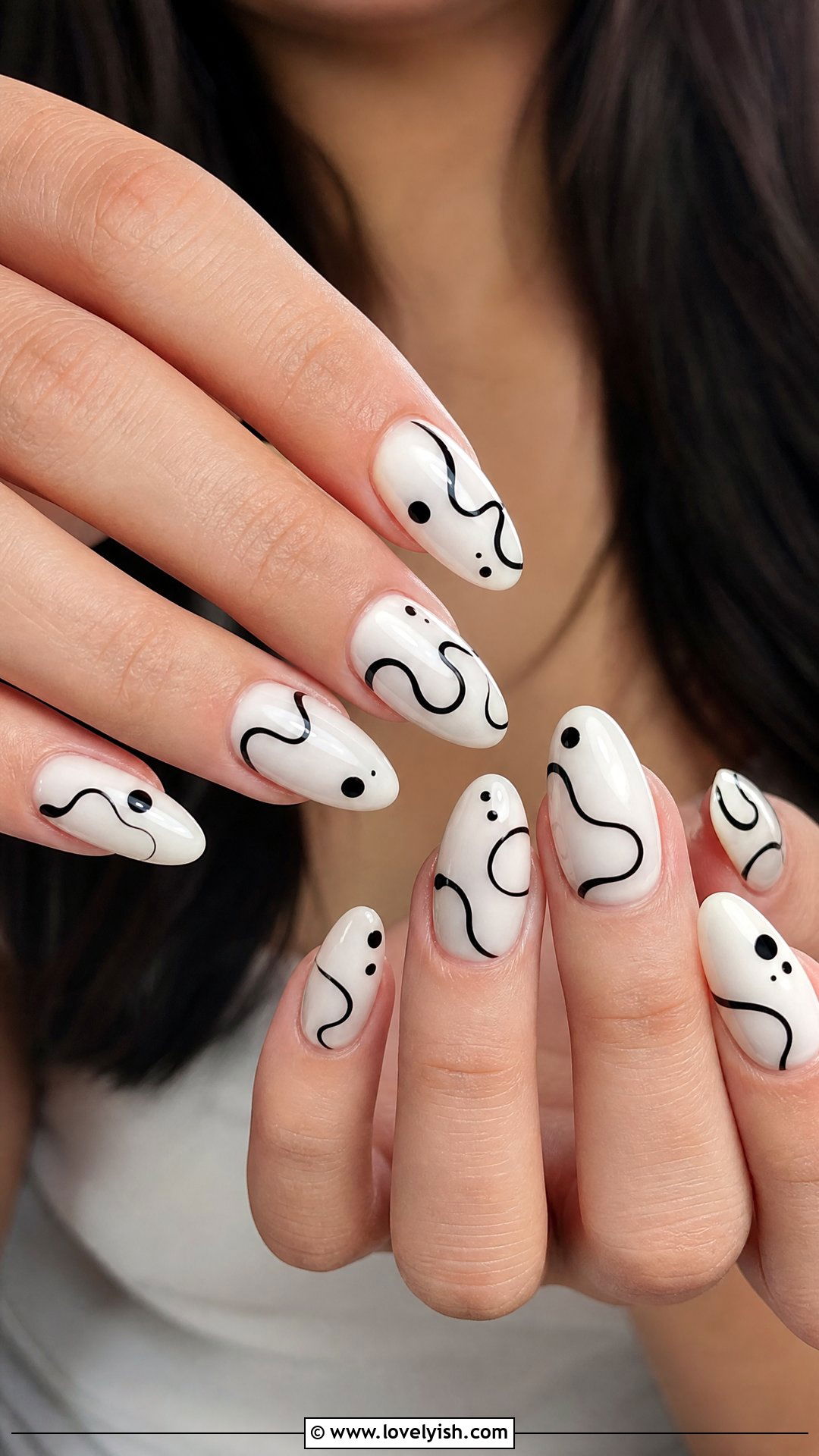 Black and White Abstract Acrylic Nails - 25 acrylic nails designs - 25 acrylic nails designs