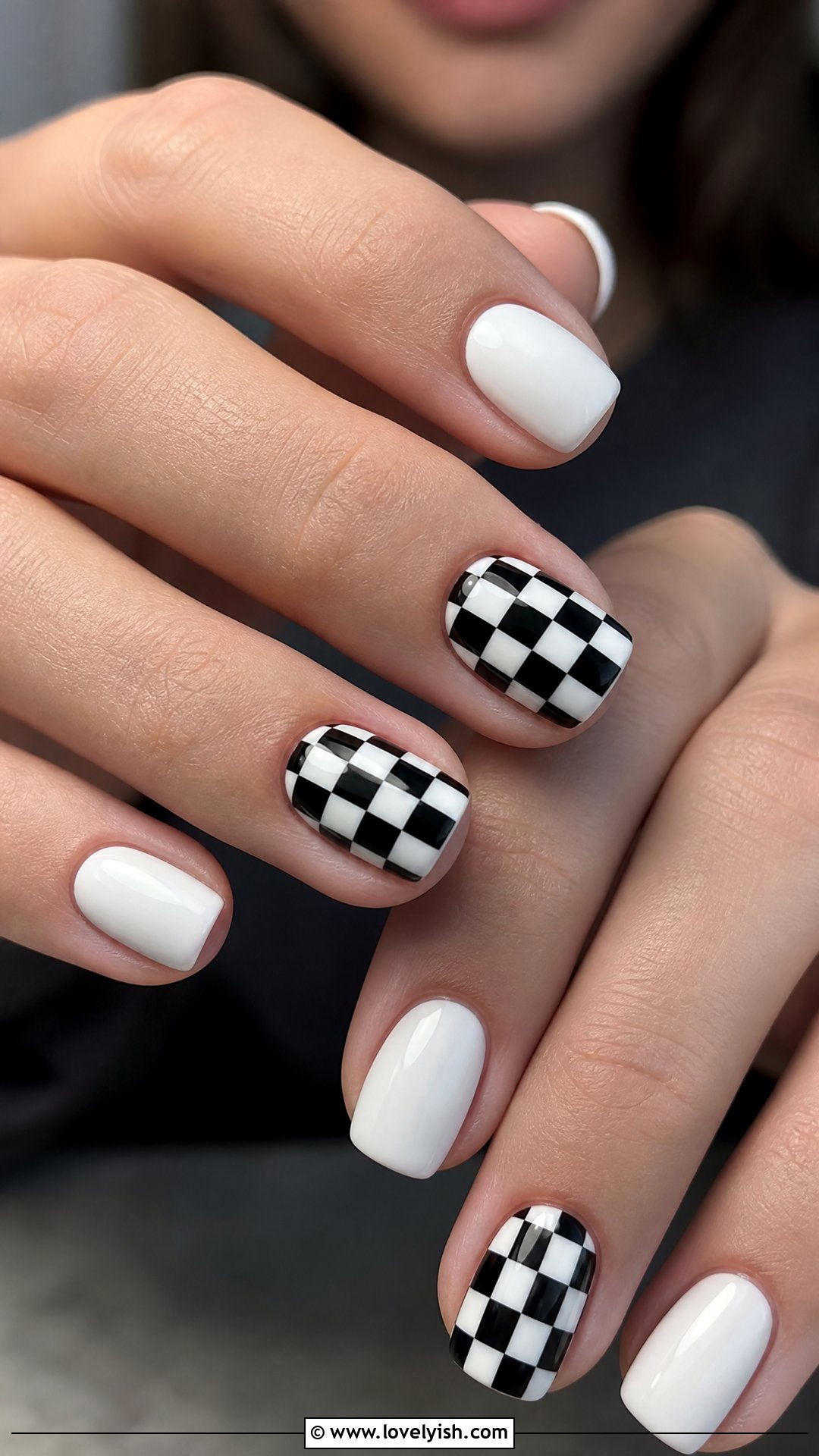 Black and White Checkered Nails - 35 nail art for beginners - 35 nail art for beginners