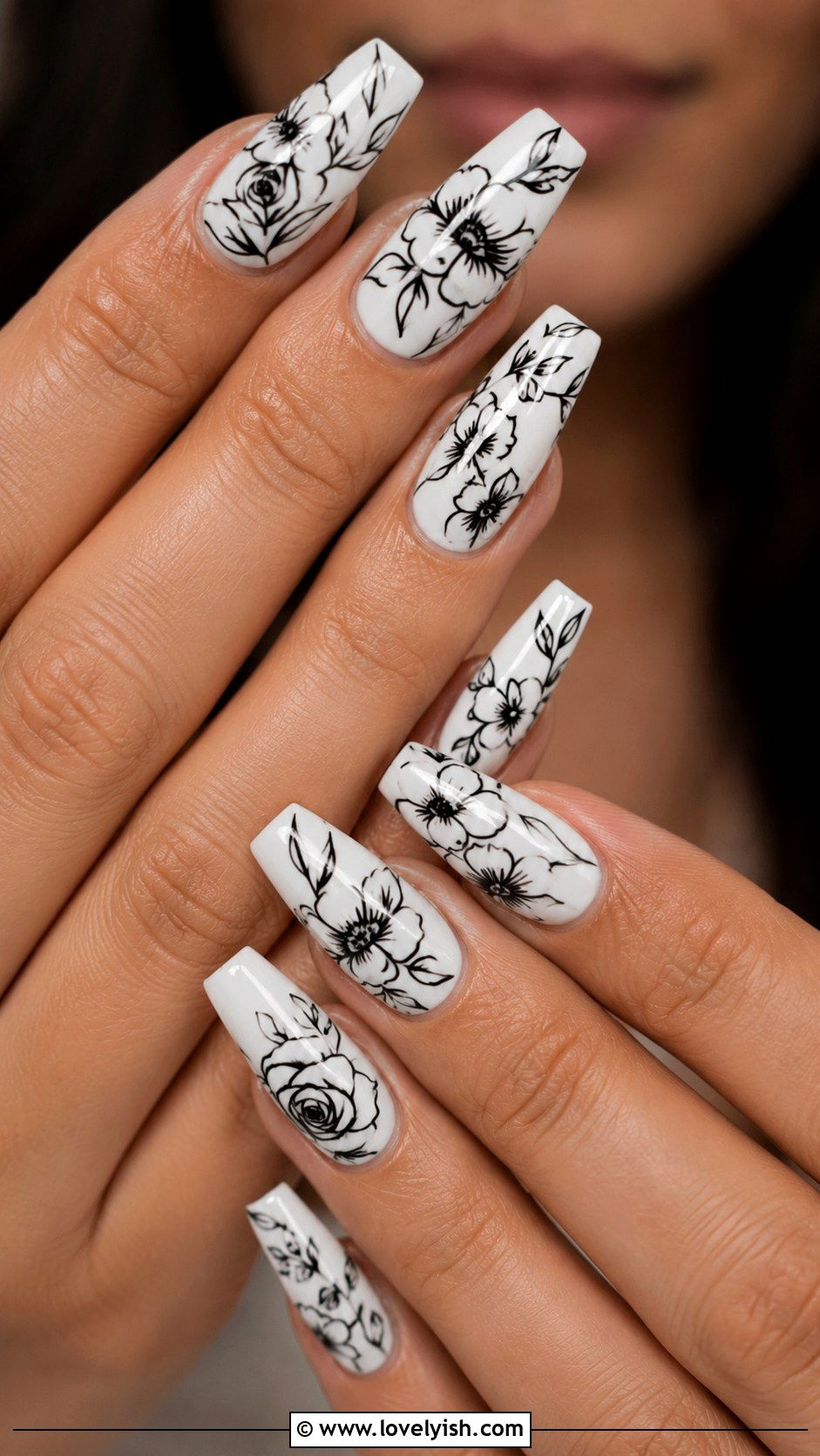 Black and White Floral Nails - 25 floral nail designs - 25 floral nail designs