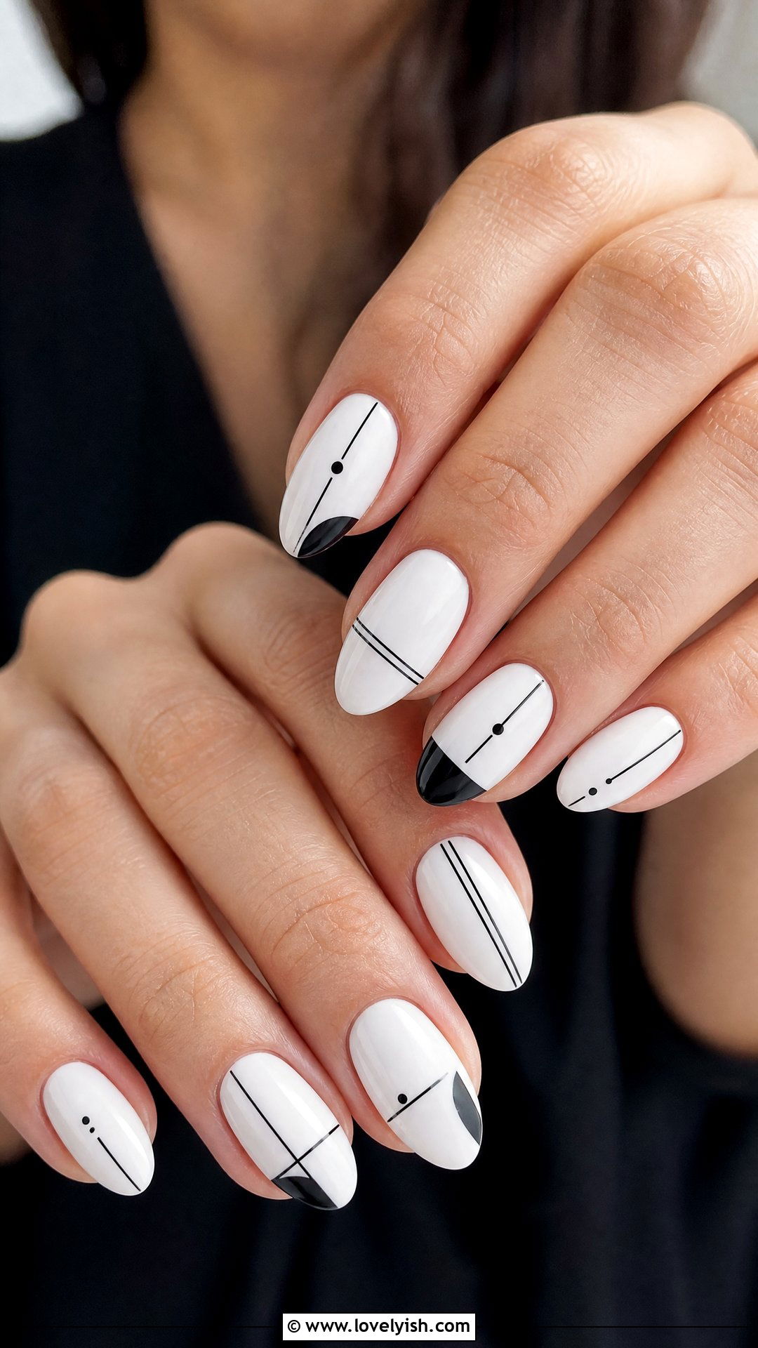 Black and White Geometric Short Almond Nails - 50 short almond nails - 50 short almond nails