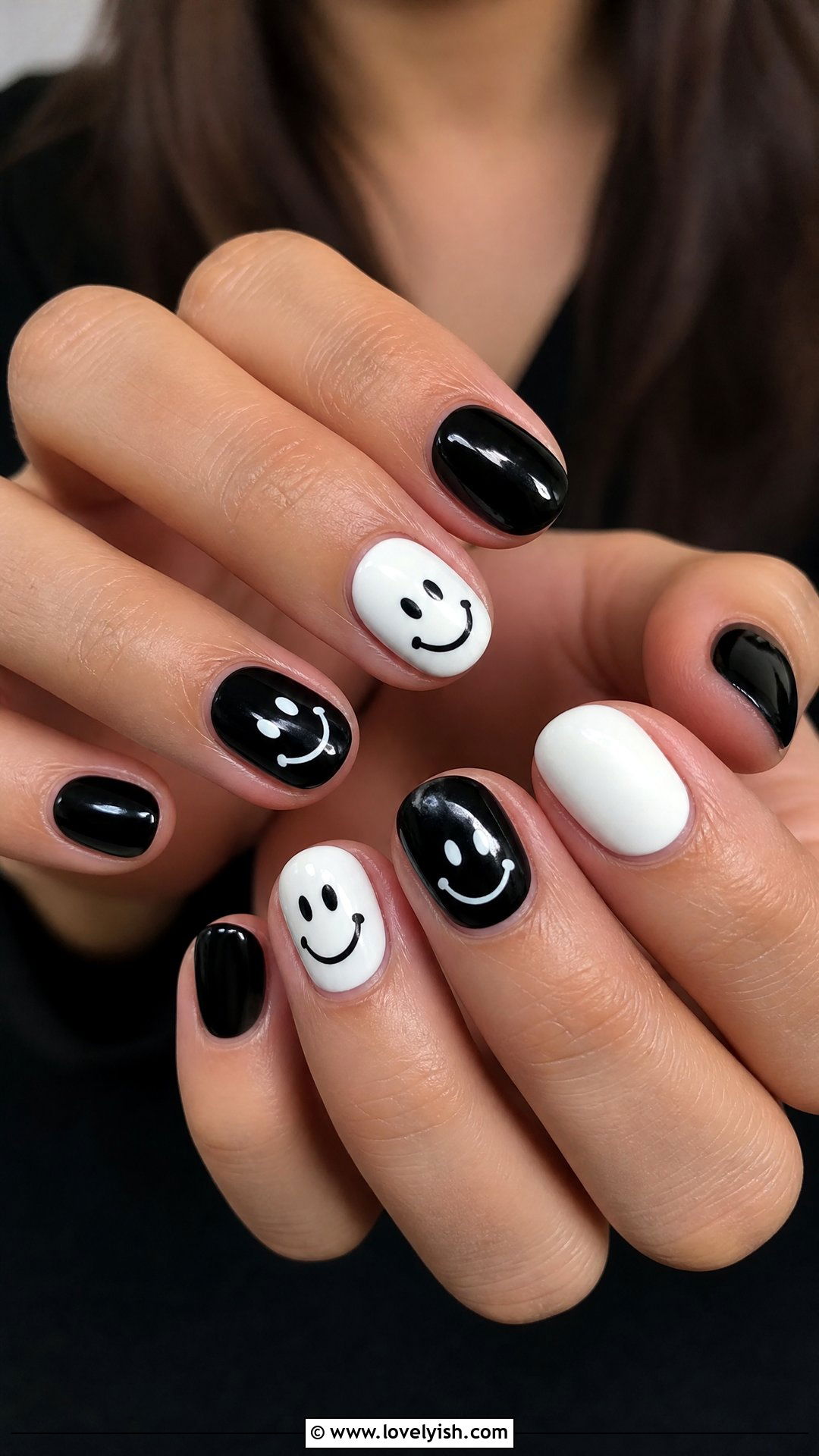 Black and White Smiley Face Nails - 25 black and white nail art ideas - 25 black and white nail art ideas