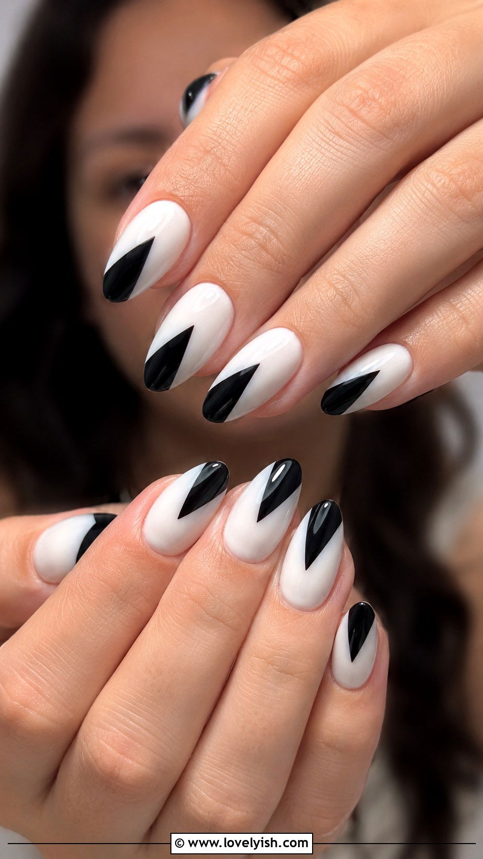 Black and White Triangle Geometric Nails - 50 geometric nails - 50 geometric nails