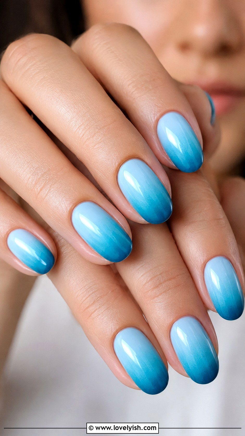 Blue Ocean Ombre Vacation Nails - 50 vacation nails - 50 vacation nails