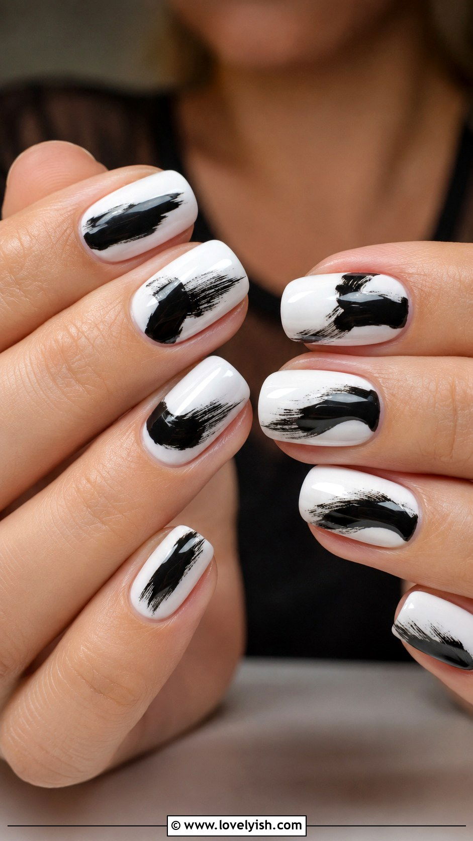 Bold Brushstroke Abstract Nails - 38 abstract nail art - 38 abstract nail art
