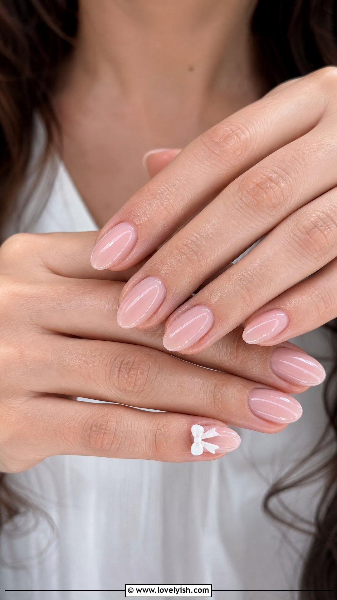Bow Accent Wedding Nails - 50 classic wedding nails - 50 classic wedding nails