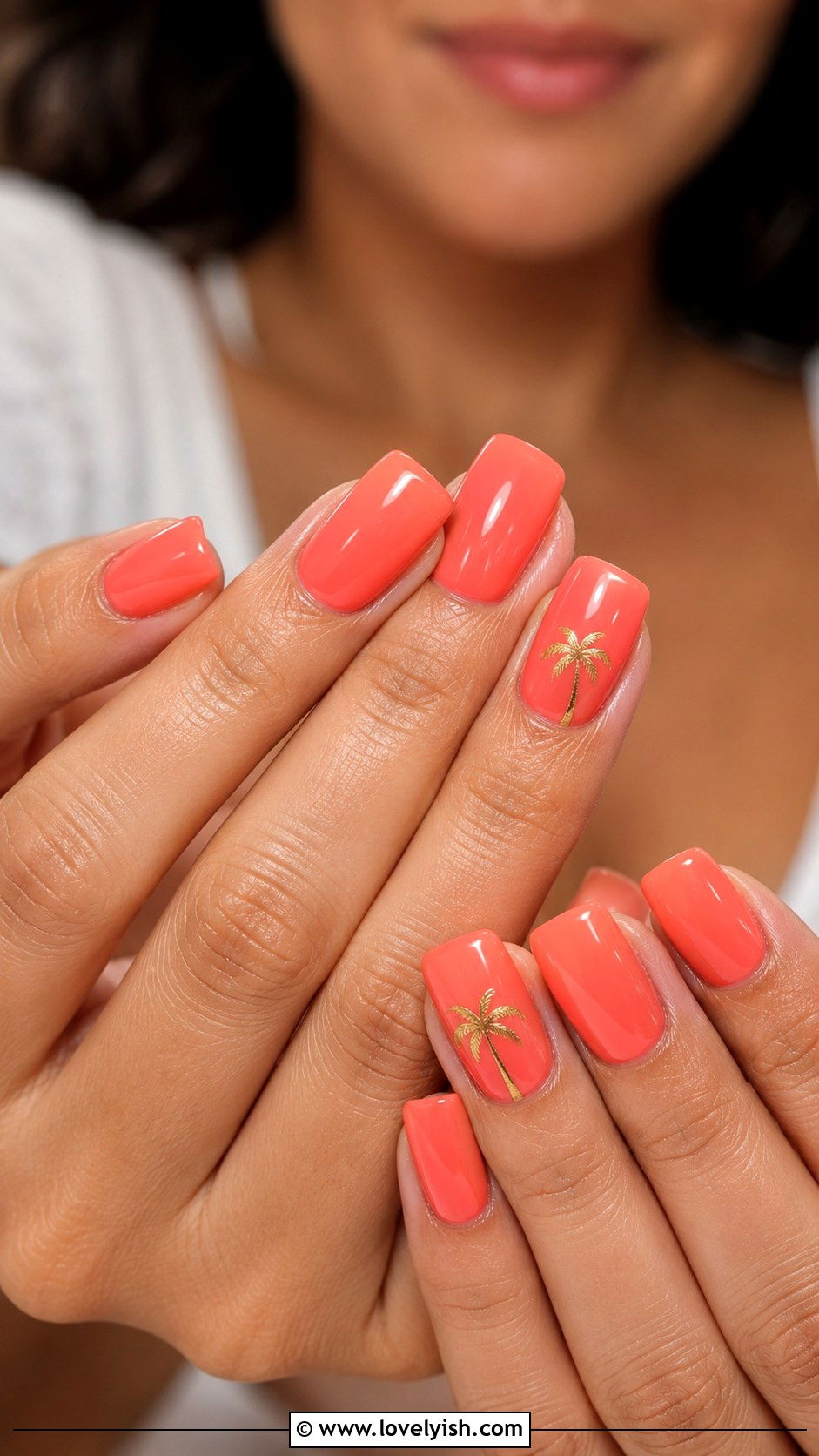 Bright Coral Nails With Palm Tree Accent - 50 vacation nails - 50 vacation nails