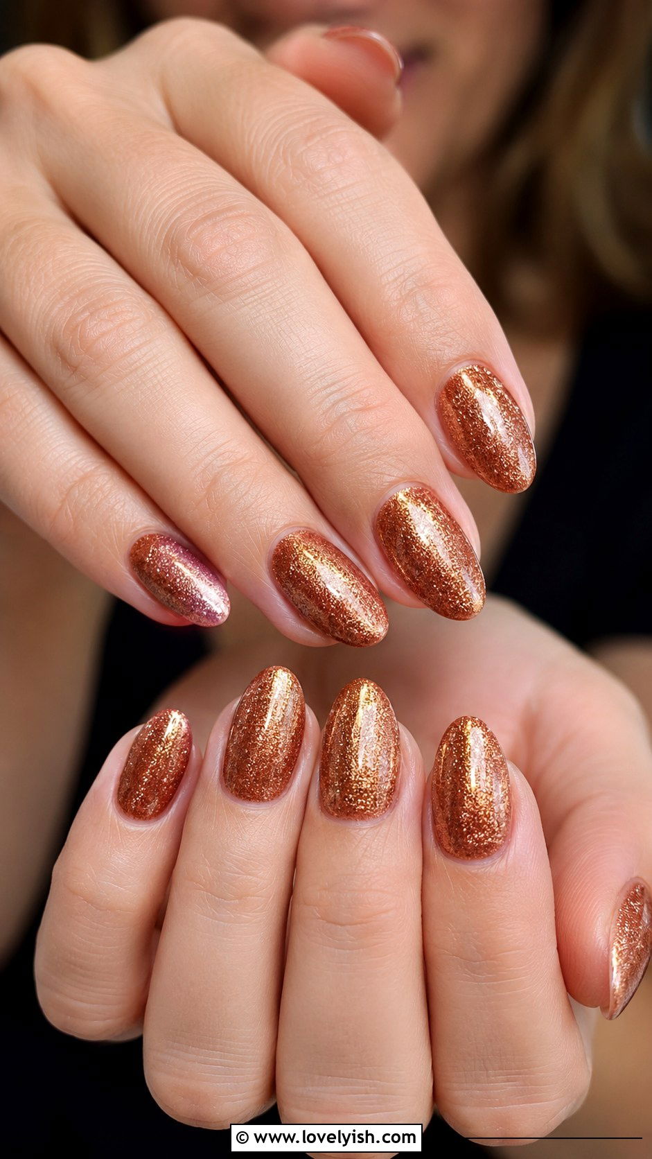 Bronze Glitter Nails - 25 glitter nail designs - 25 glitter nail designs