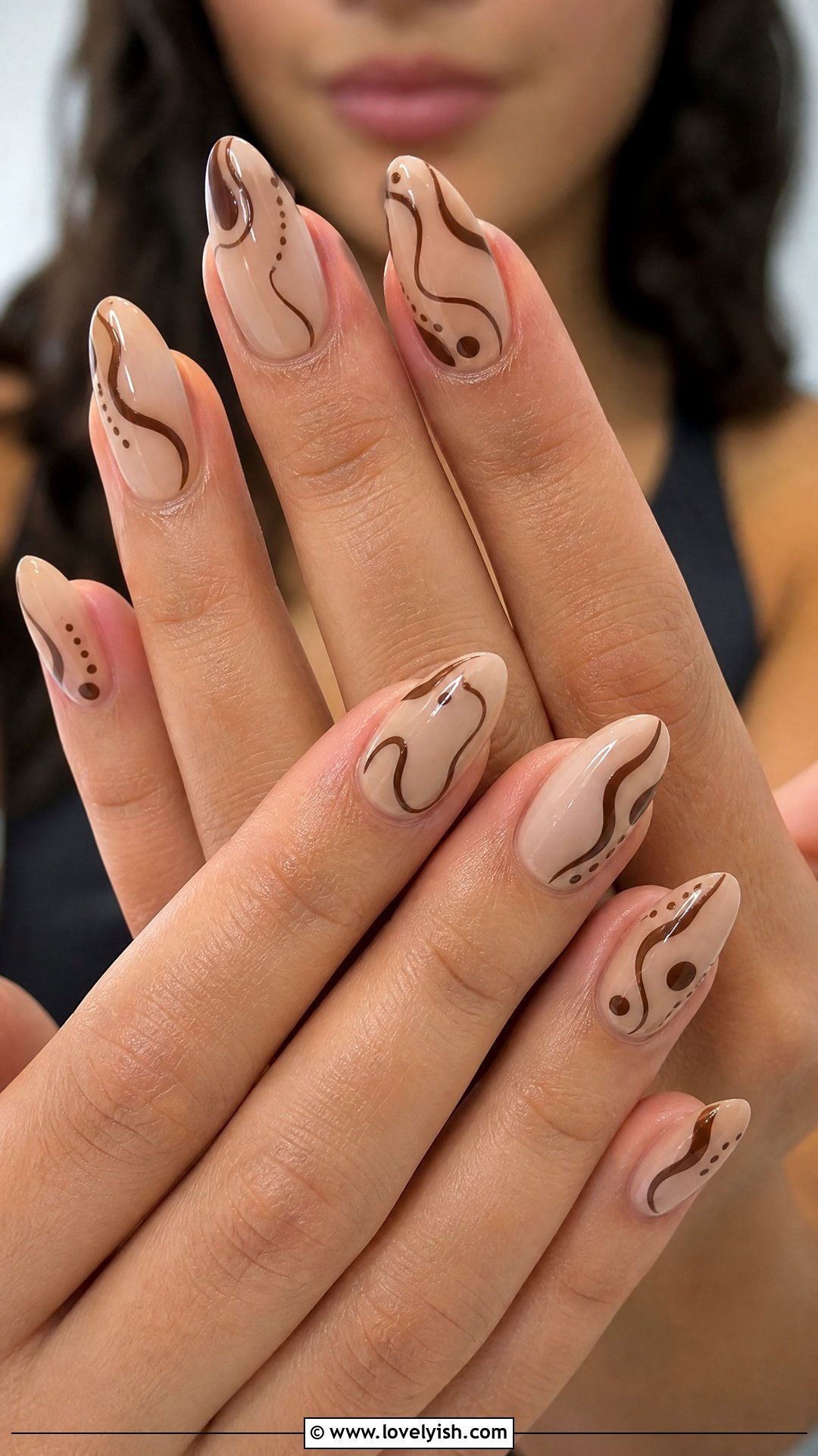 Brown Abstract Line Art Nails - 50 brown nails - 50 brown nails