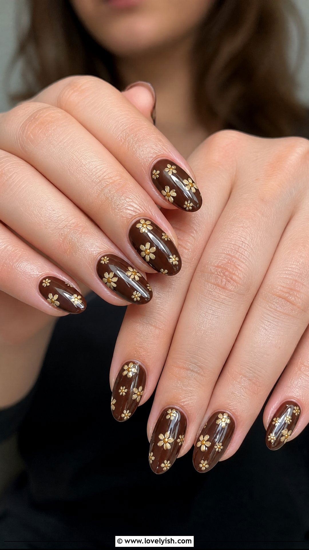 Brown Ditsy Daisy Nails - 50 brown nails - 50 brown nails