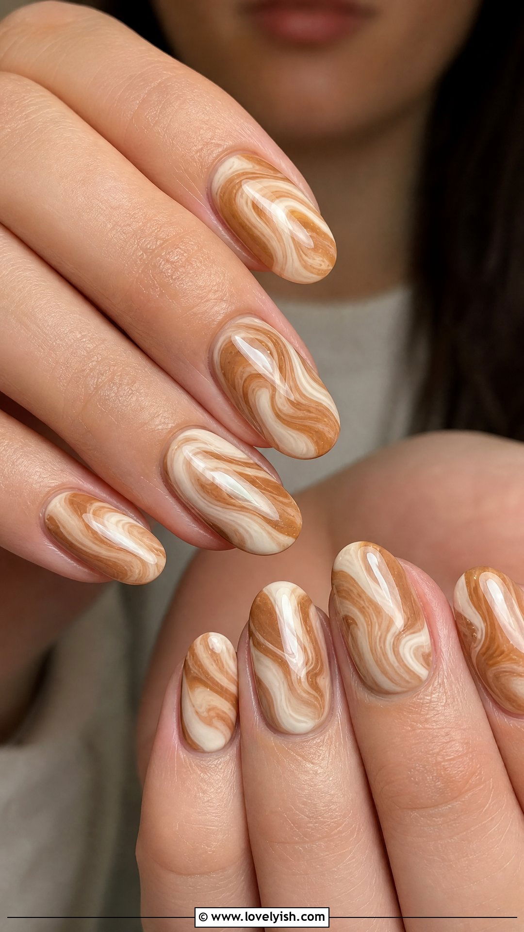 Brown and Cream Marble Swirl Nails - 50 swirl nails - 50 swirl nails