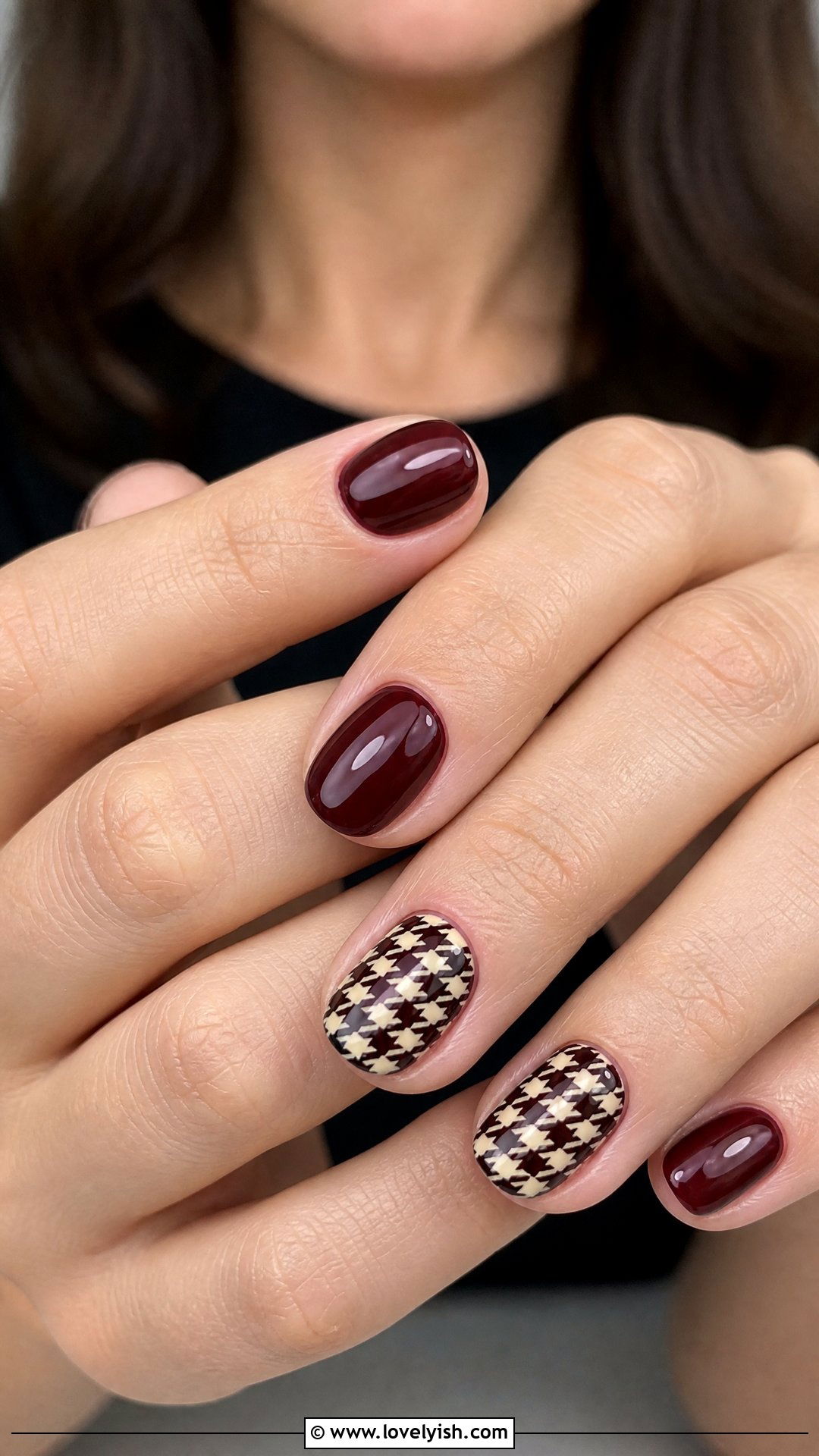 Burgundy Houndstooth Nails - 50 dark red nails - 50 dark red nails