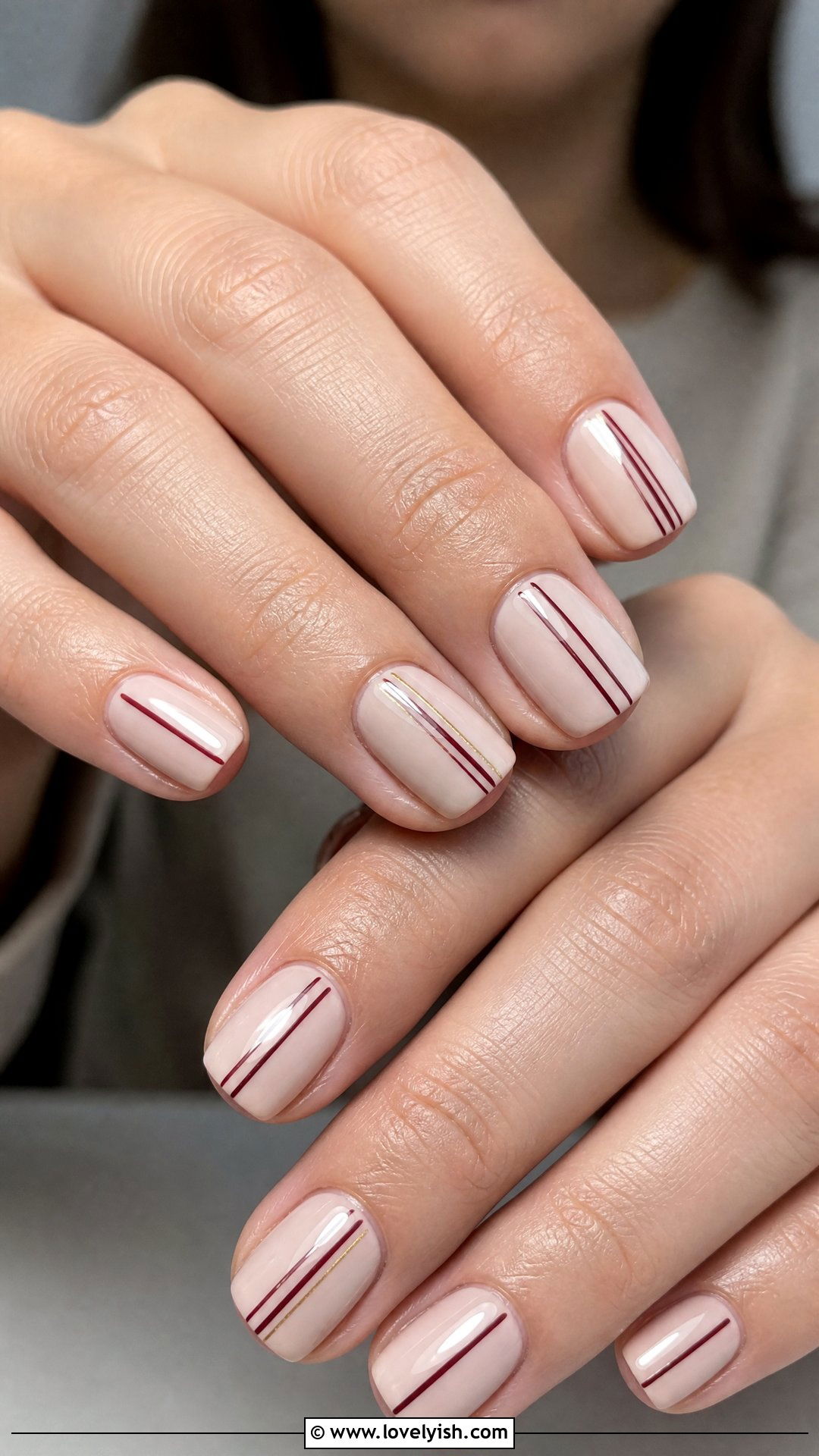 Burgundy Pinstripe Nails - 25 burgundy nail designs - 25 burgundy nail designs