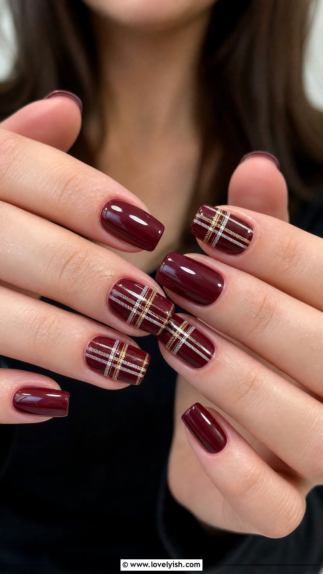 Burgundy Plaid Nails - 25 burgundy nail designs - 25 burgundy nail designs