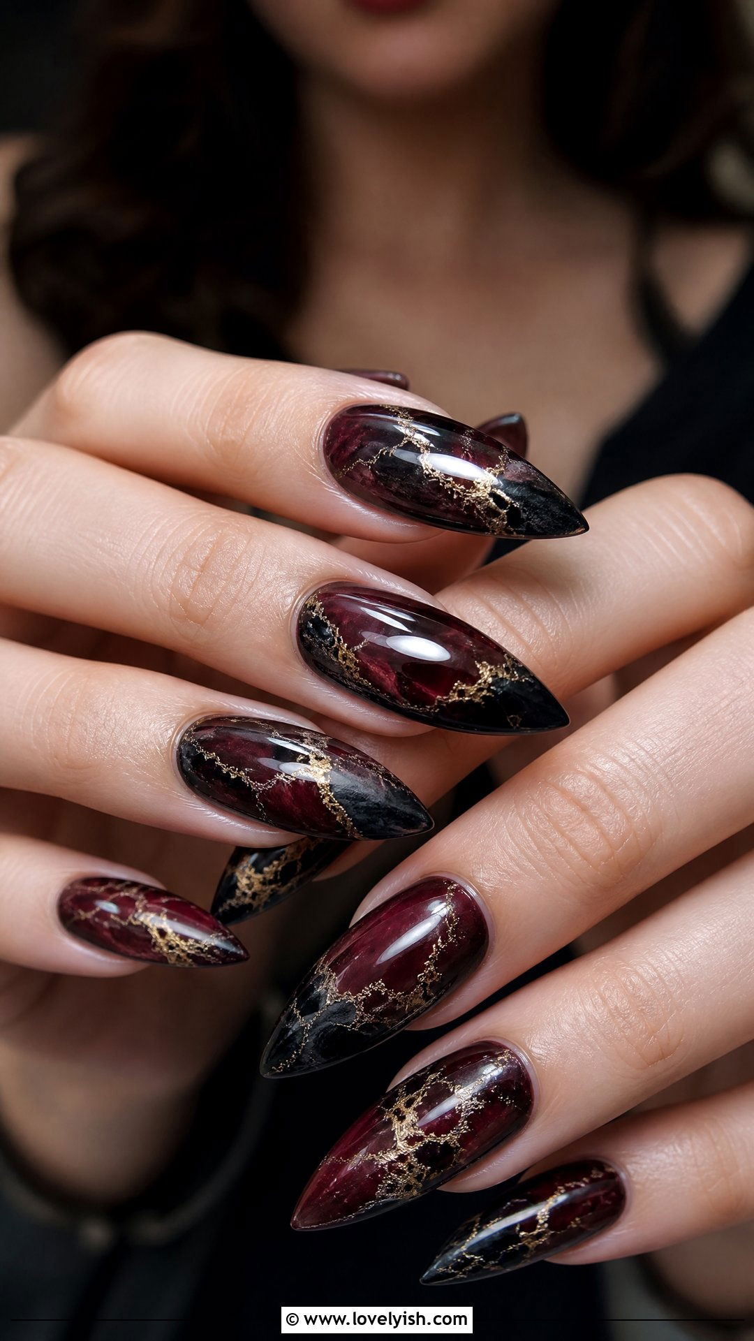 Burgundy and Black Marble Gothic Nails - 50 gothic nails - 50 gothic nails