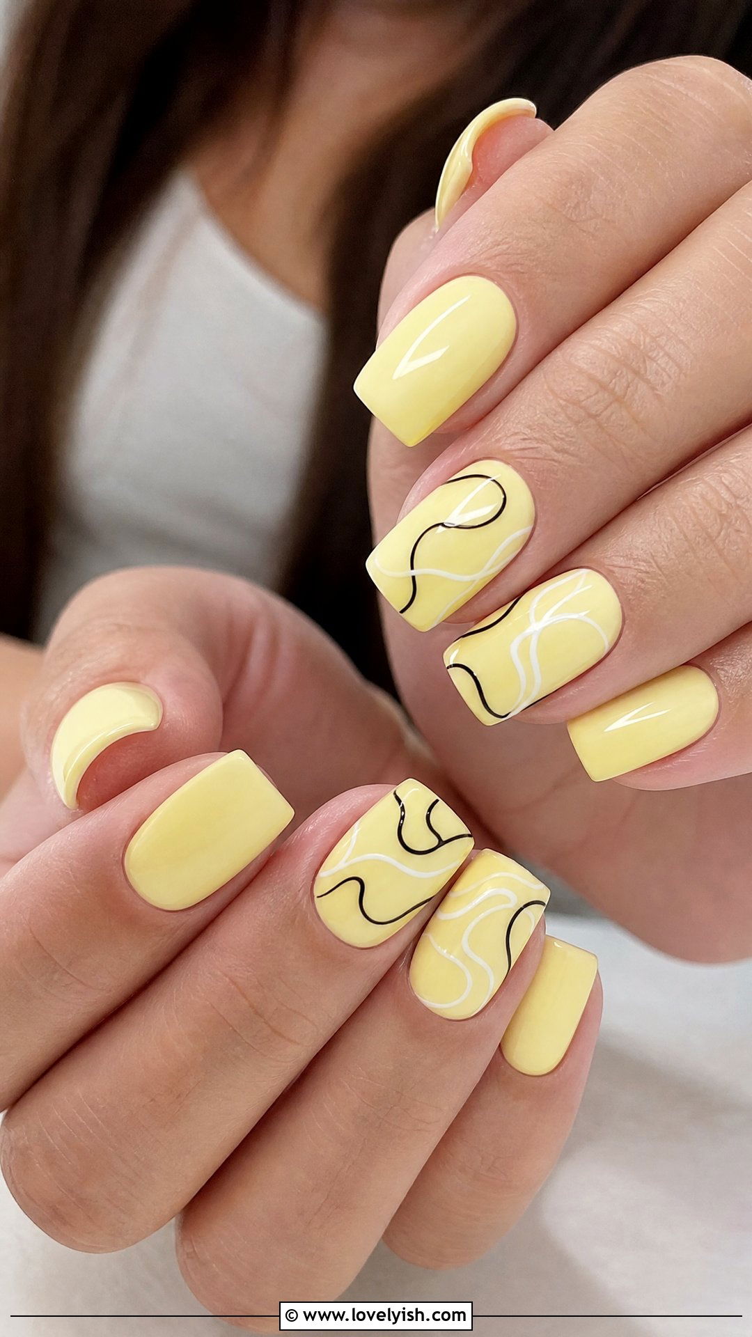 Butter Yellow Abstract Line Nails - 50 butter yellow nails - 50 butter yellow nails