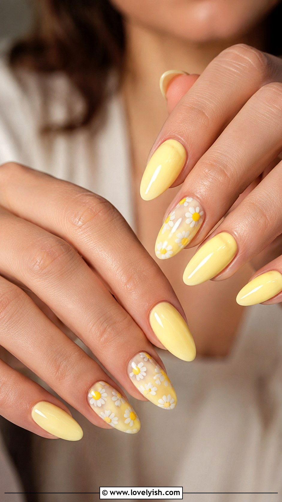 Butter Yellow Daisy Nails - 28 spring nails design ideas - 28 spring nails design ideas