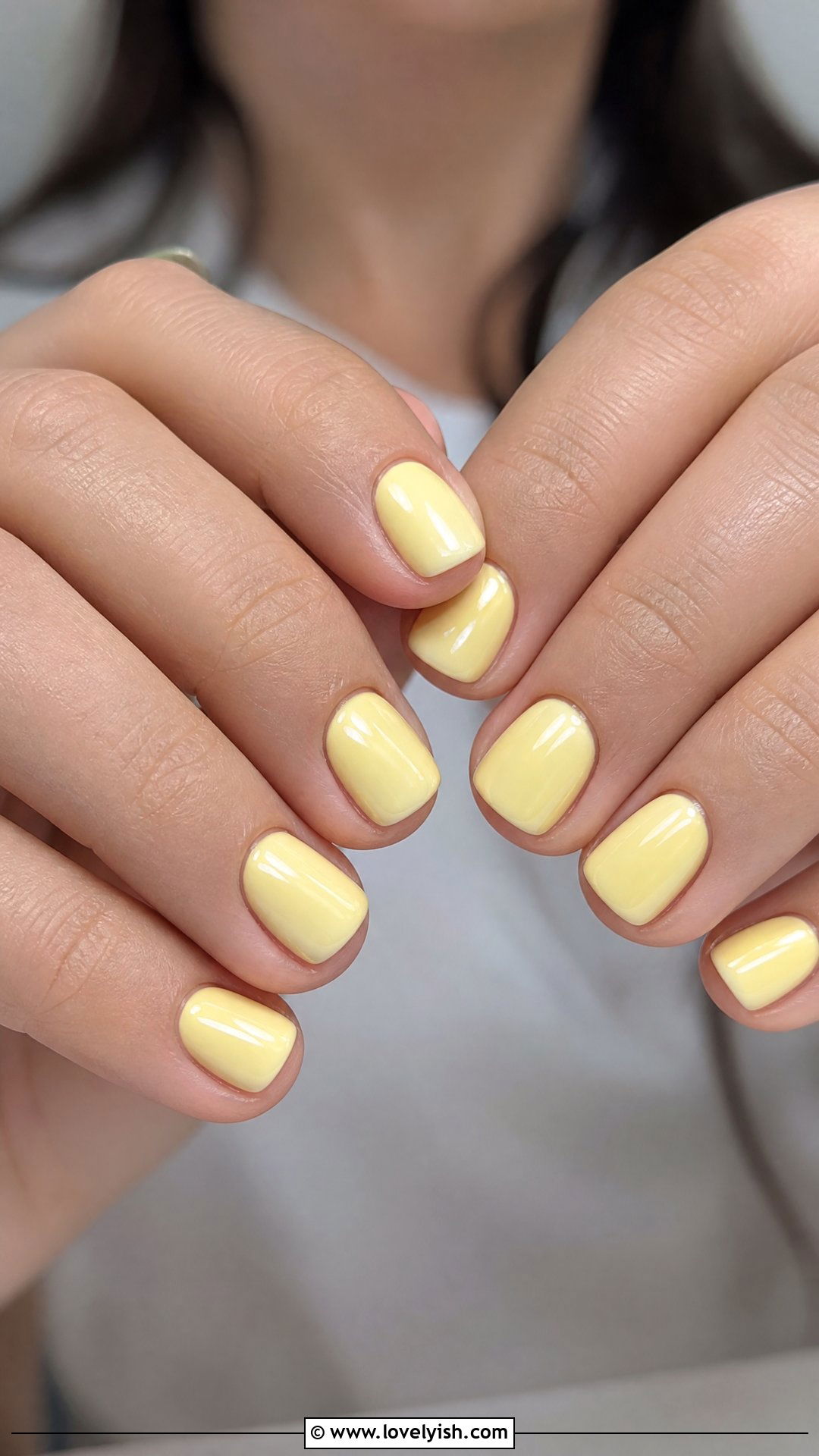 Butter Yellow Glossy Short Nails - 50 classy short nail designs - 50 classy short nail designs