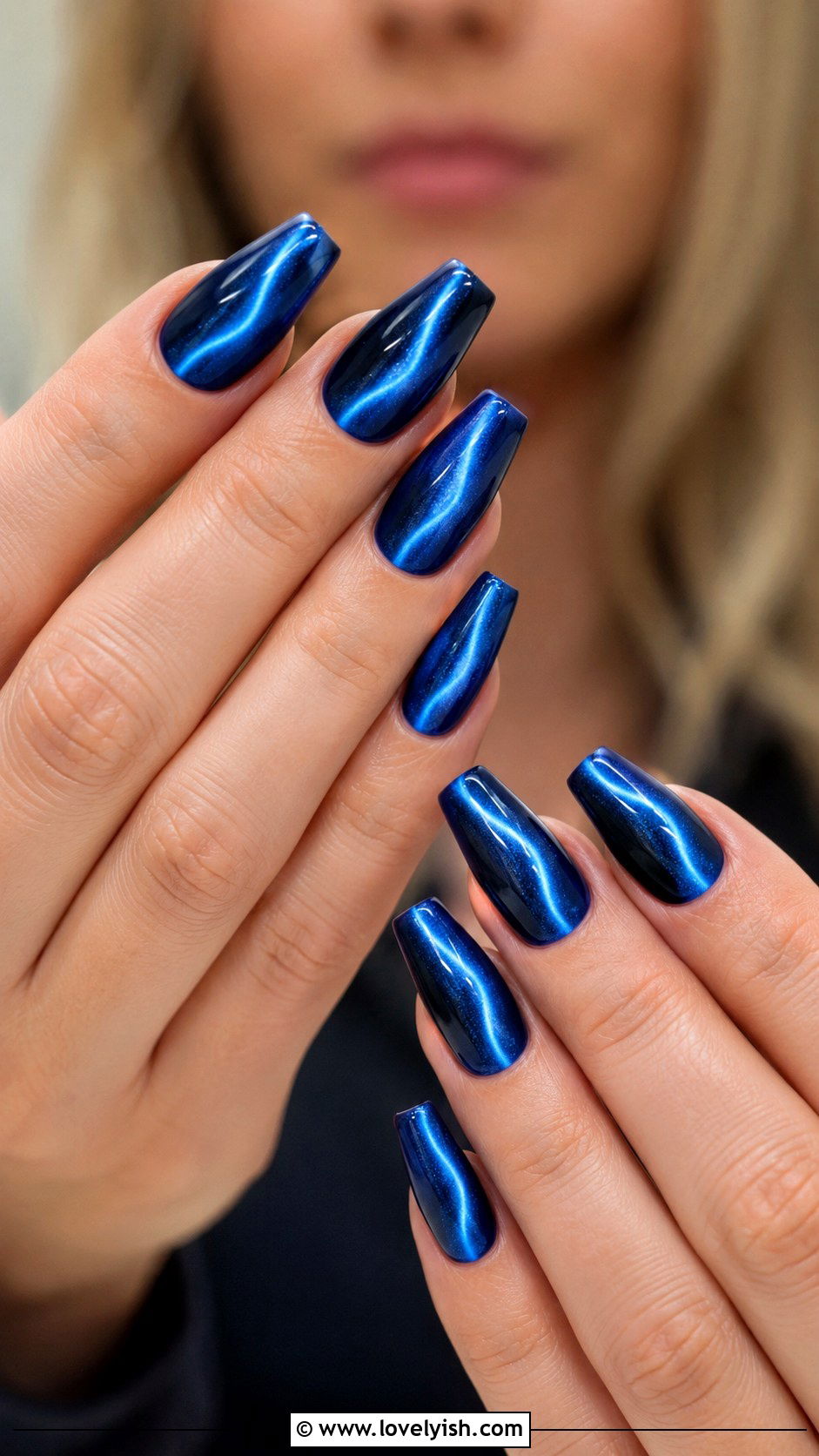 Cat Eye Magnetic Nails - 25 trendy nail designs - 25 trendy nail designs