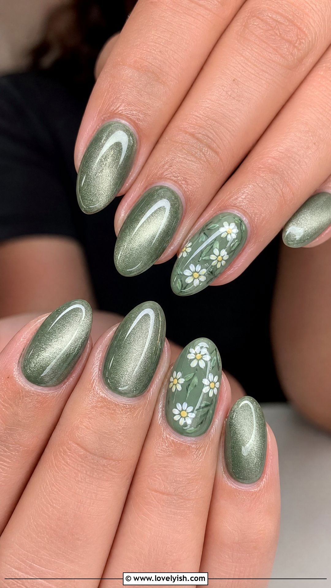 Cat Eye Nails with Floral Accent - 38 cat eye nail designs - 38 cat eye nail designs