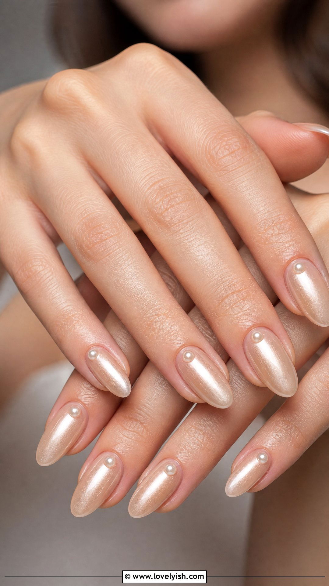 Champagne Pearl Drop Nails - 50 elegant nails - 50 elegant nails