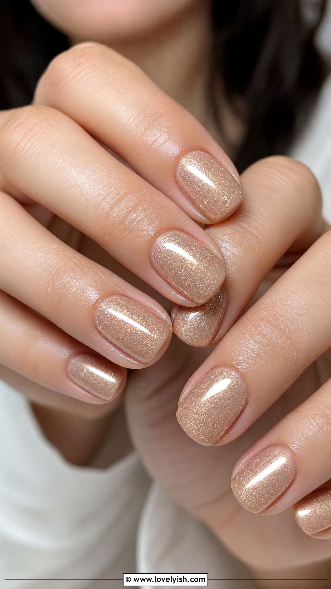 Champagne Shimmer Nails - 46 easy nail designs - 46 easy nail designs