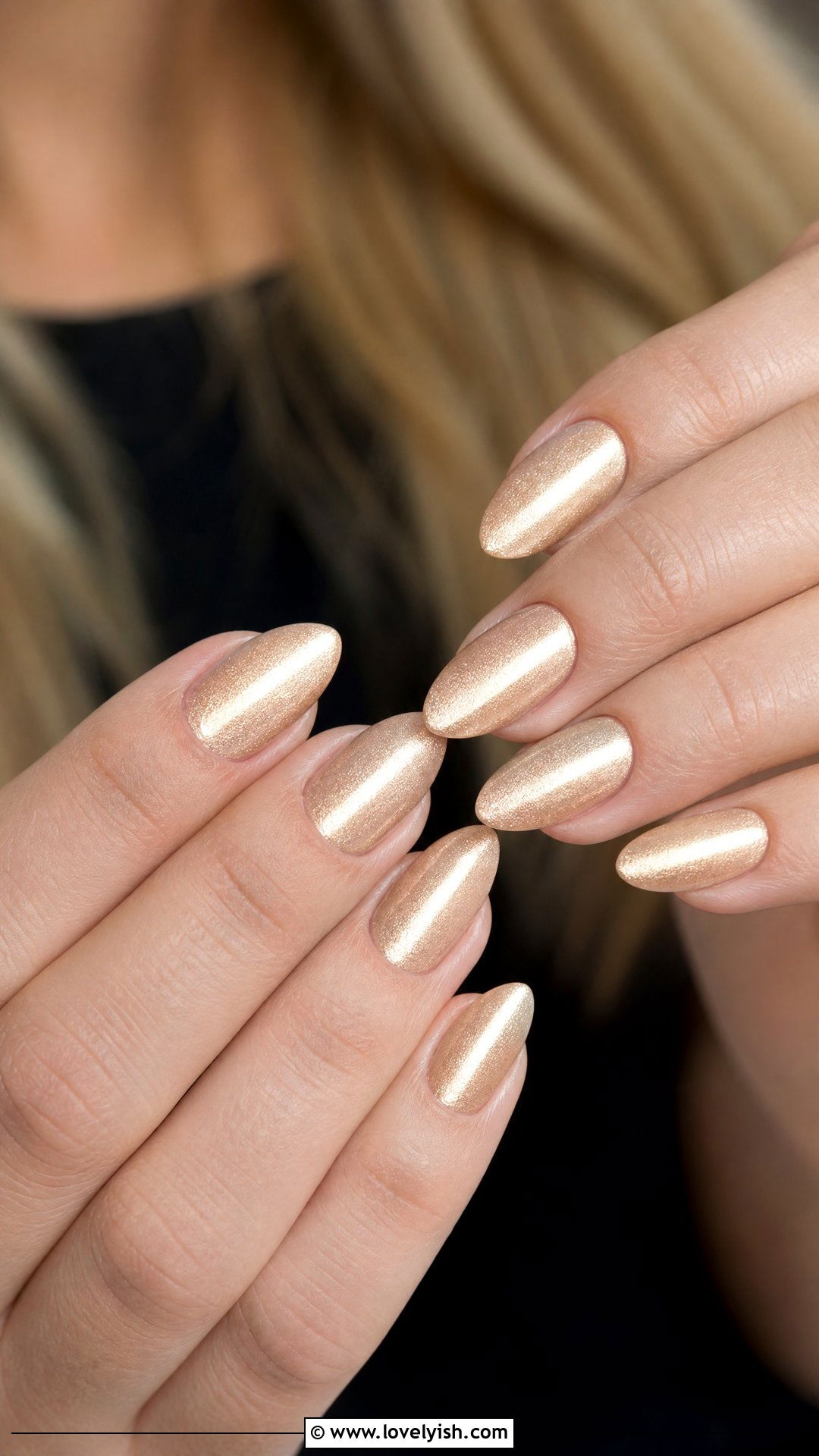 Champagne Shimmer Wedding Nails - 50 classic wedding nails - 50 classic wedding nails
