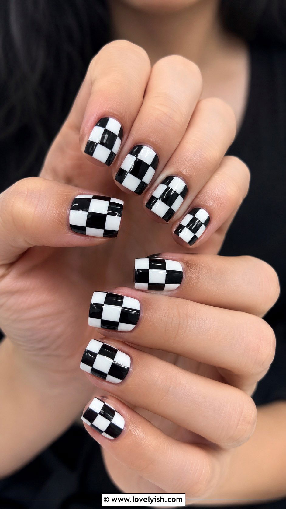 Checkerboard Geometric Nails - 50 geometric nails - 50 geometric nails
