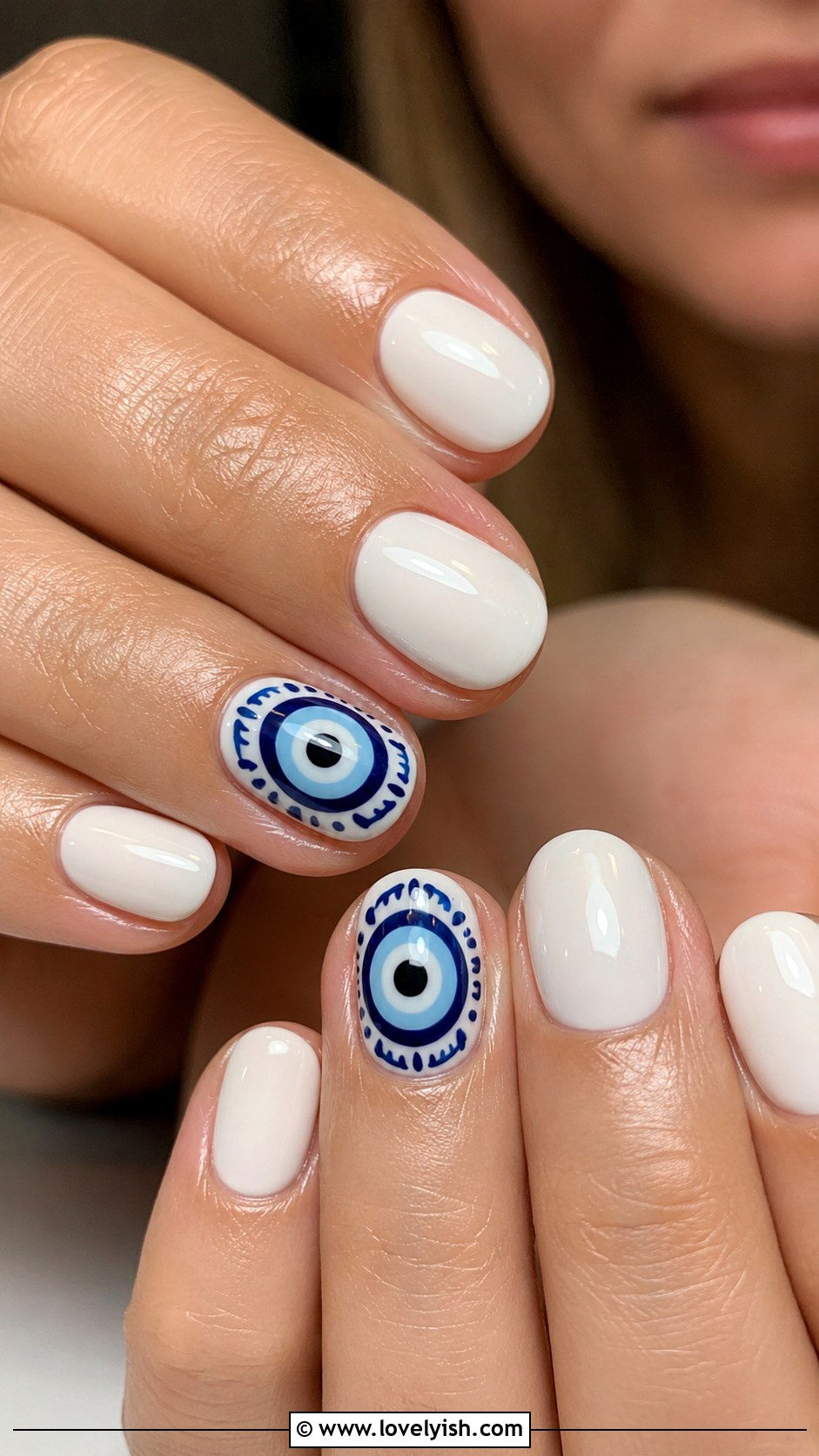 Chrome Accent Nails - 31 simple nail art ideas - 31 simple nail art ideas