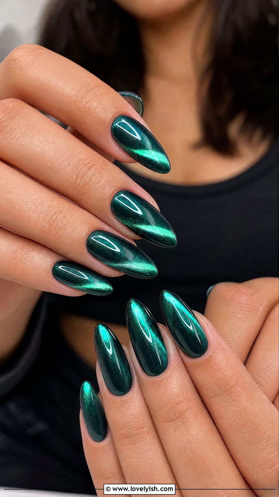 Chrome Cat Eye Nails - 25 chrome nails design ideas - 25 chrome nails design ideas