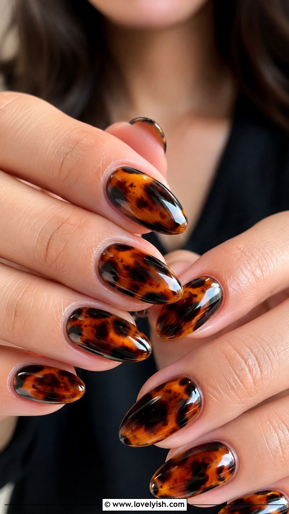Classic Amber Tortoiseshell Nails - 50 tortoise nail design ideas - 50 tortoise nail design ideas